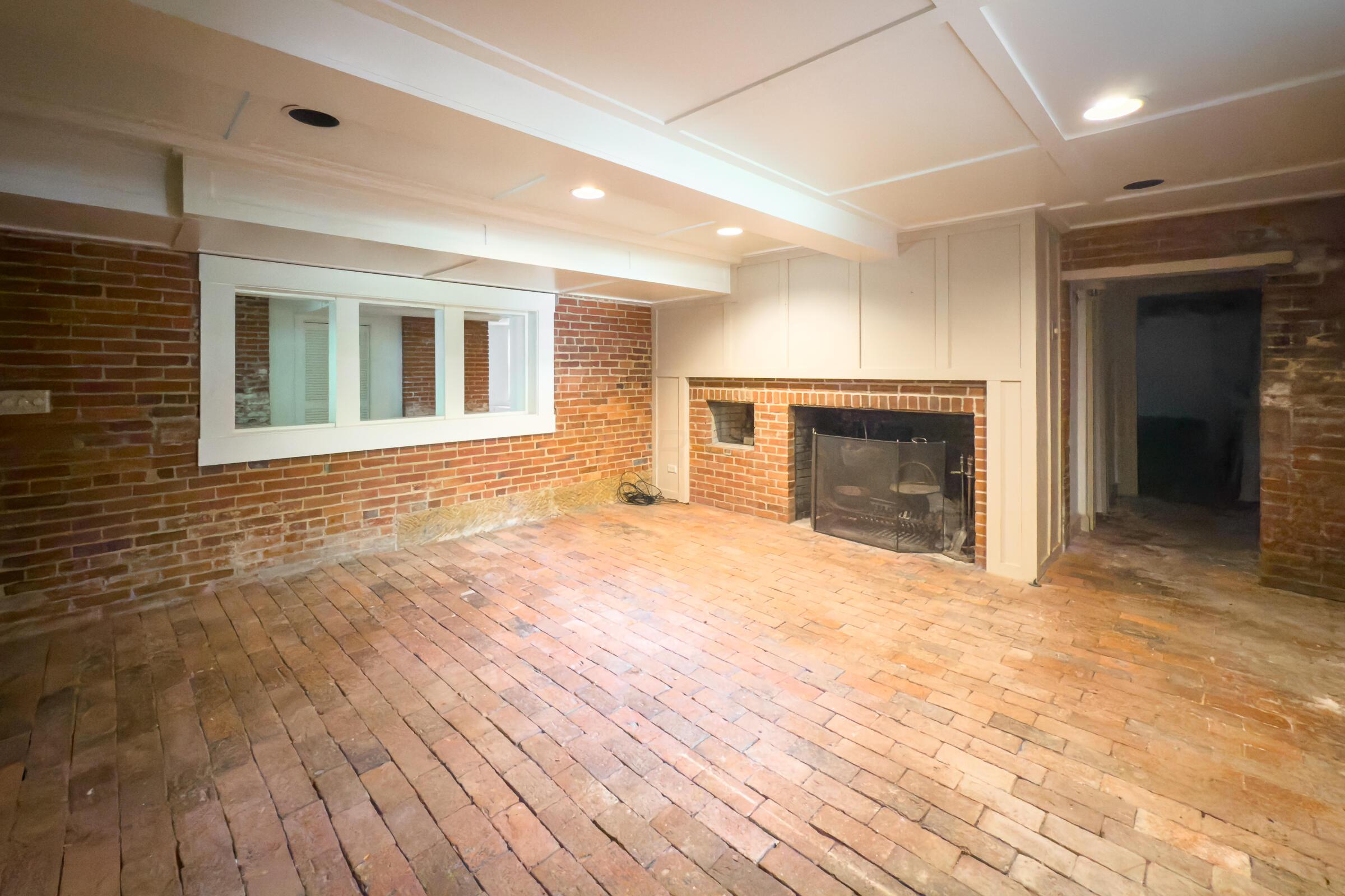 2865 Leitnaker Road NE