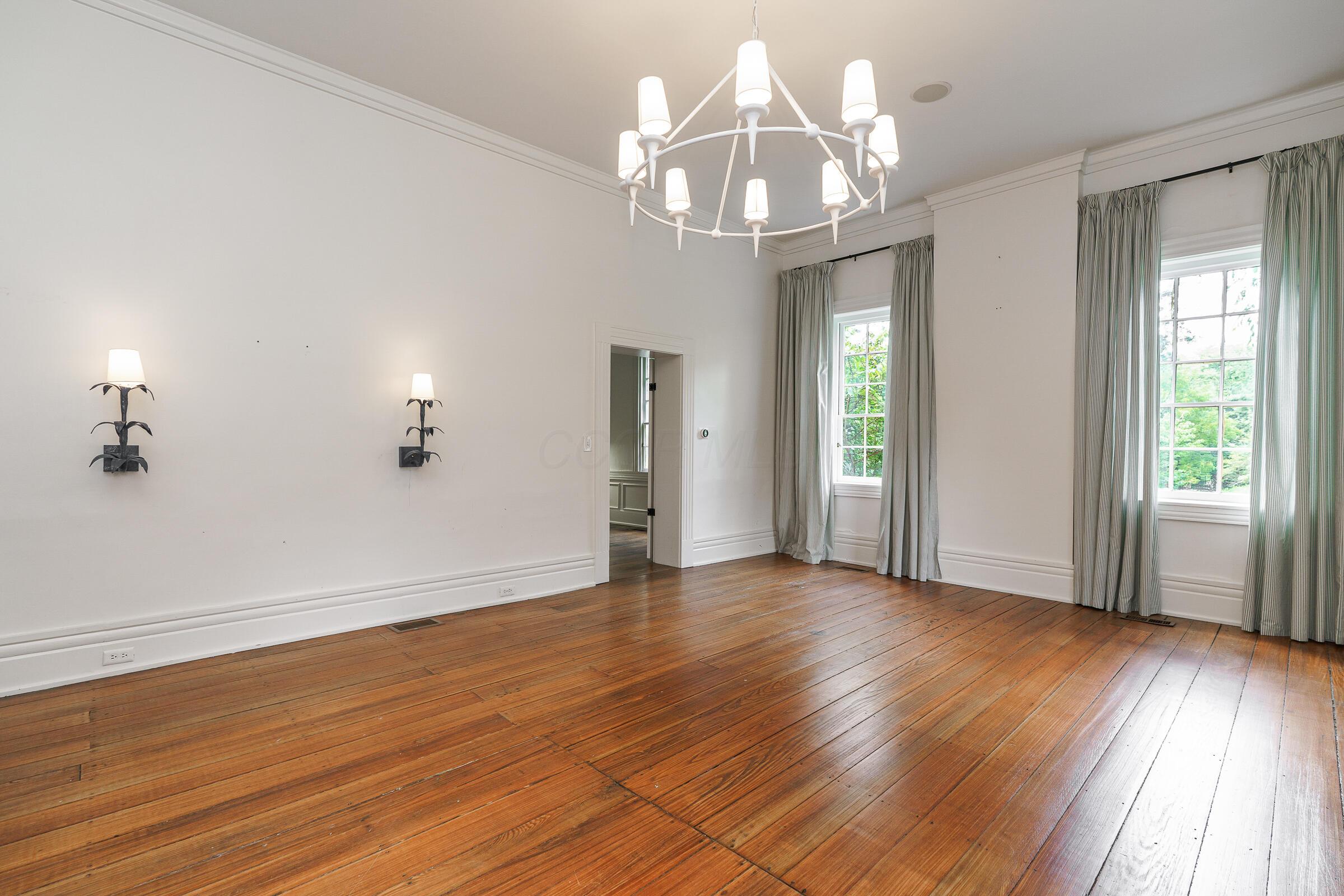 2865 Leitnaker Road NE