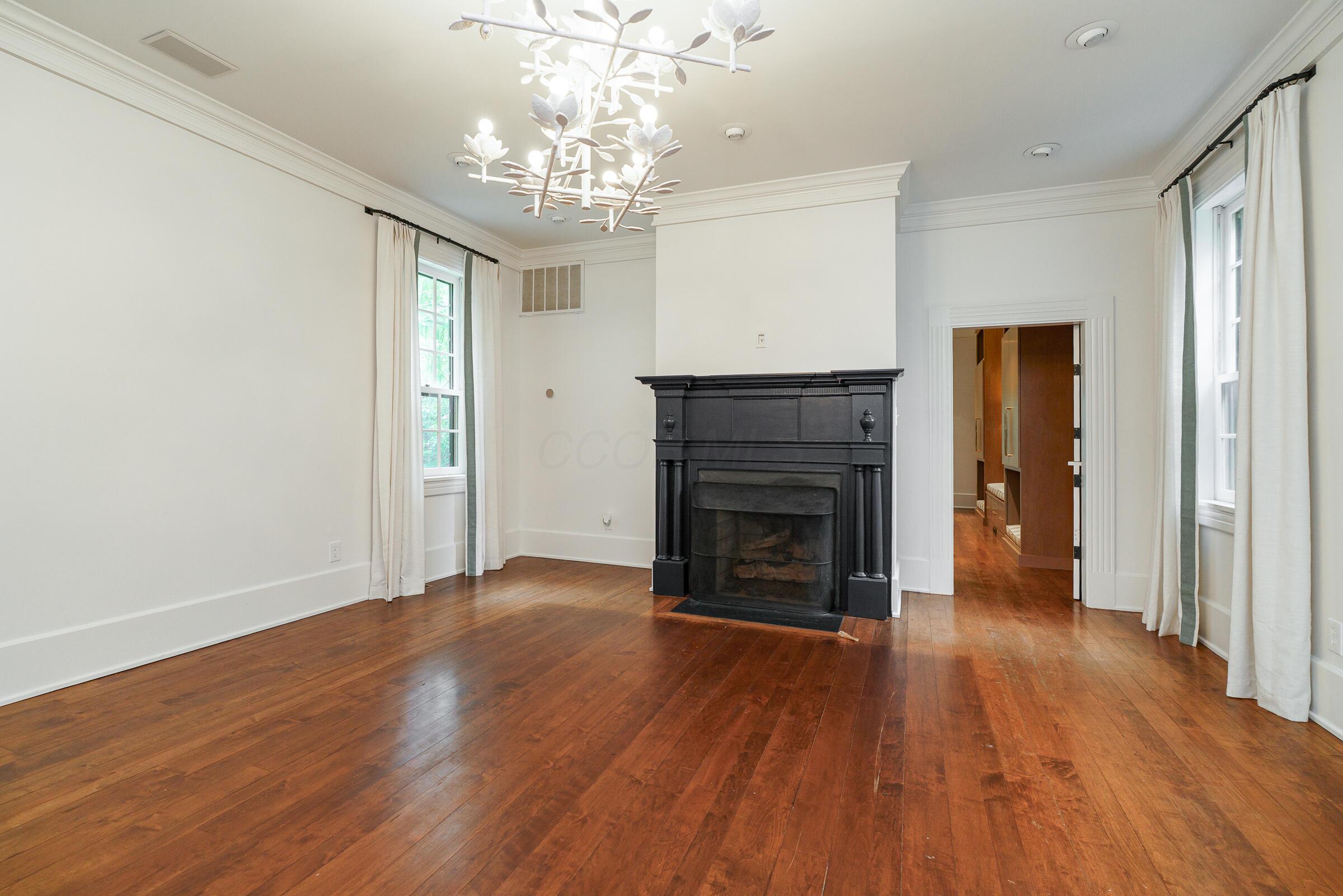 2865 Leitnaker Road NE