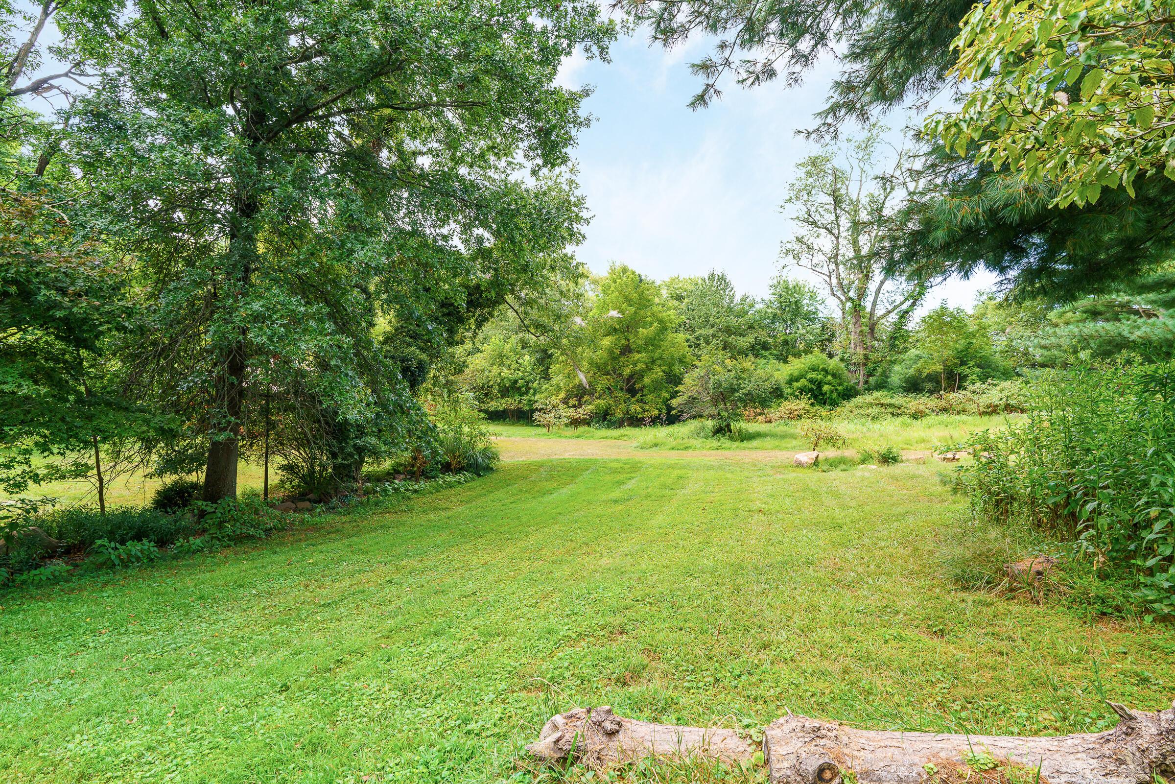 2865 Leitnaker Road NE