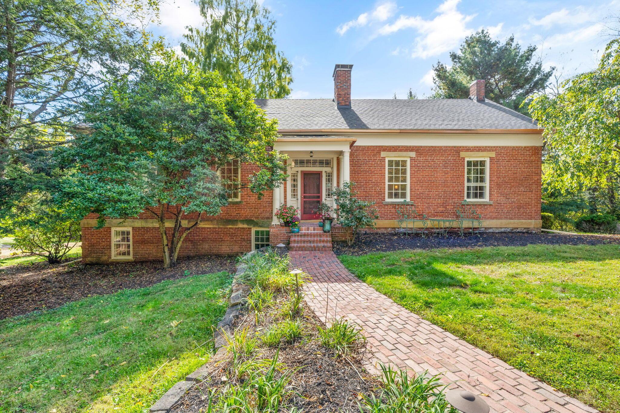 2865 Leitnaker Road NE