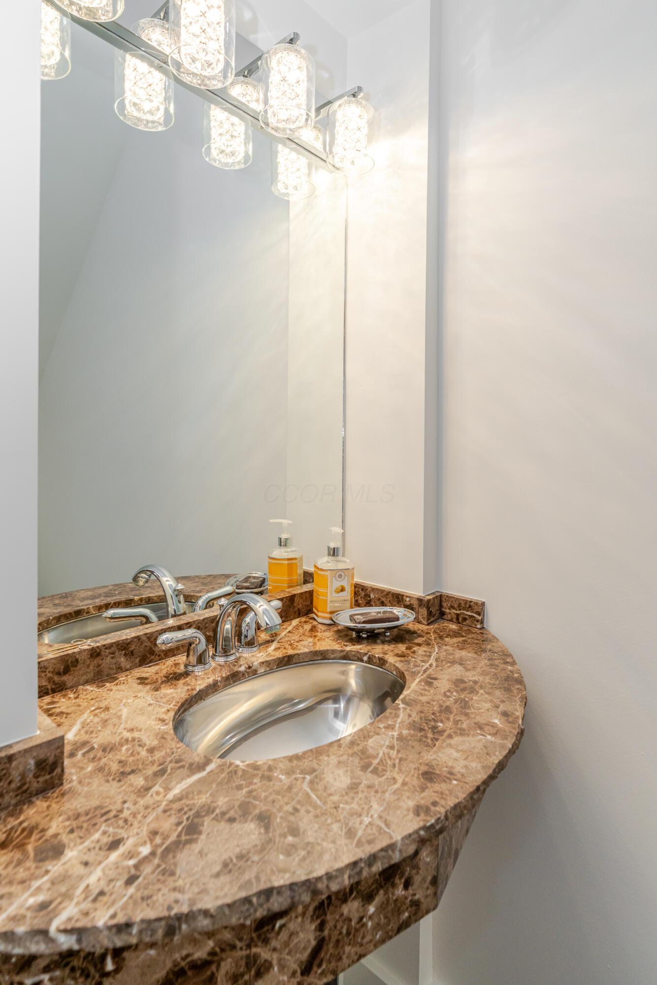 144 E Mithoff Street