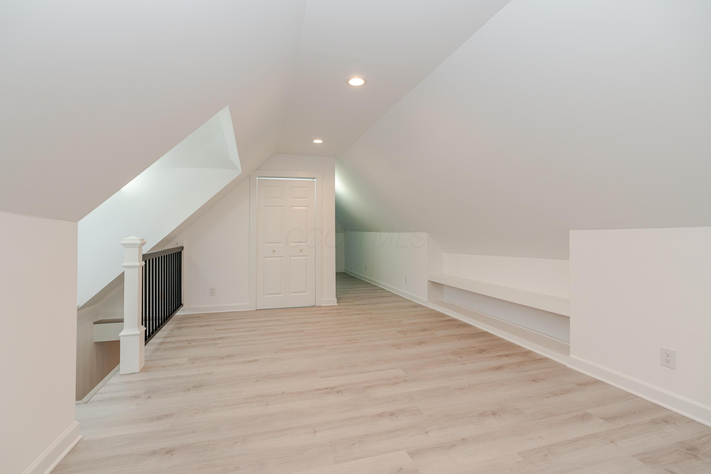 144 E Mithoff Street