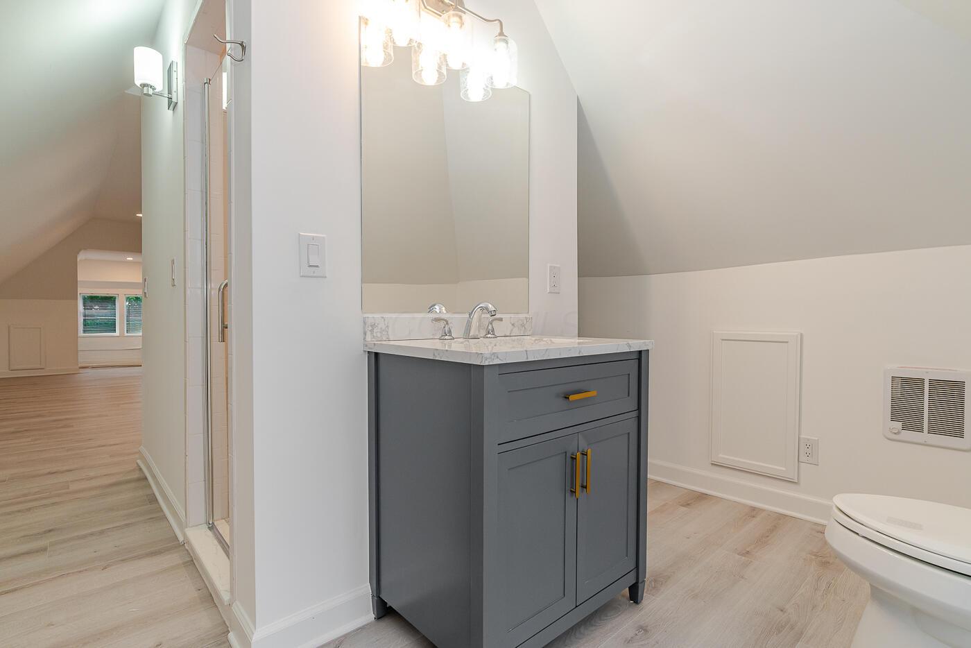 144 E Mithoff Street