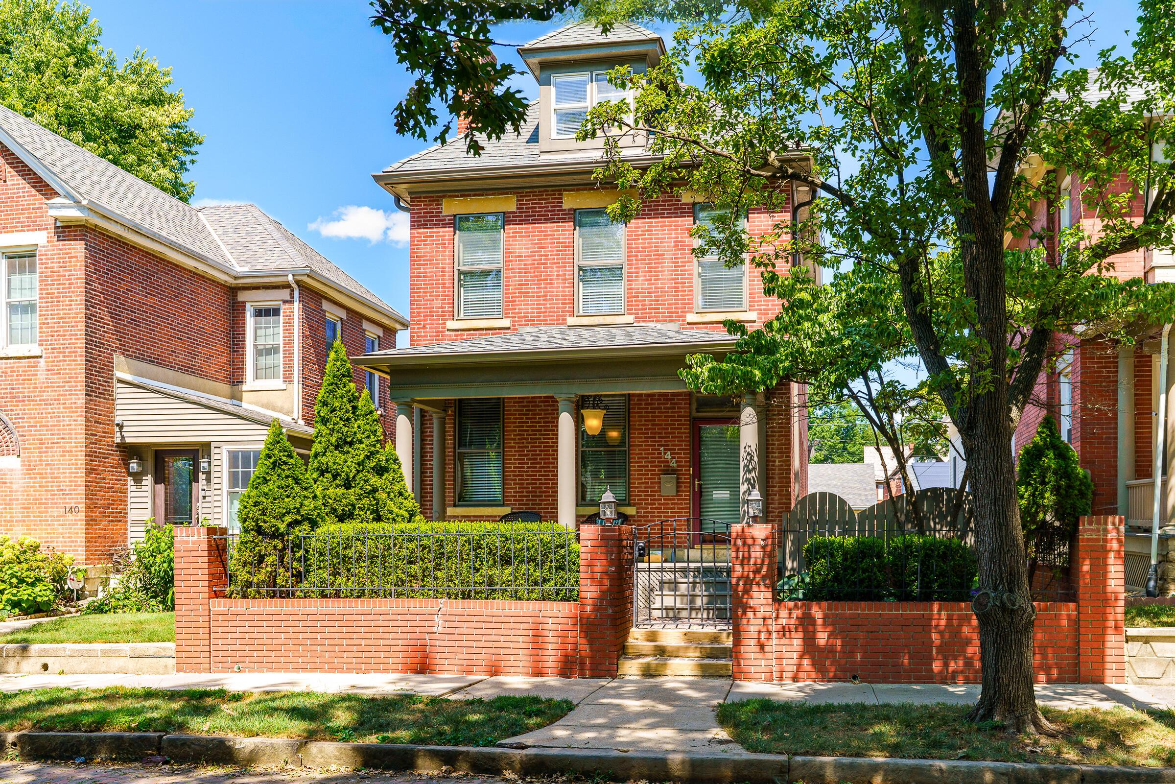 144 E Mithoff Street