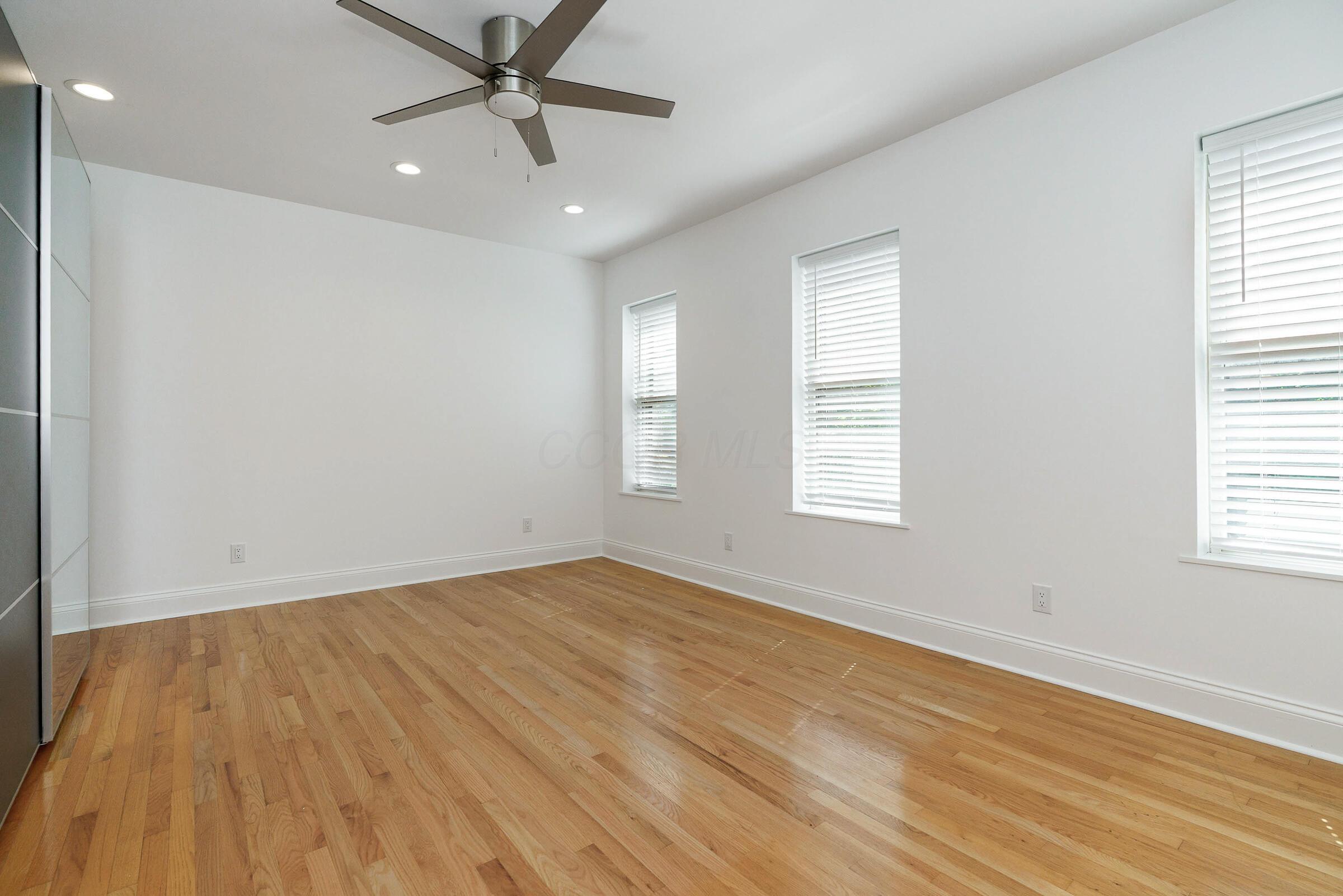 144 E Mithoff Street