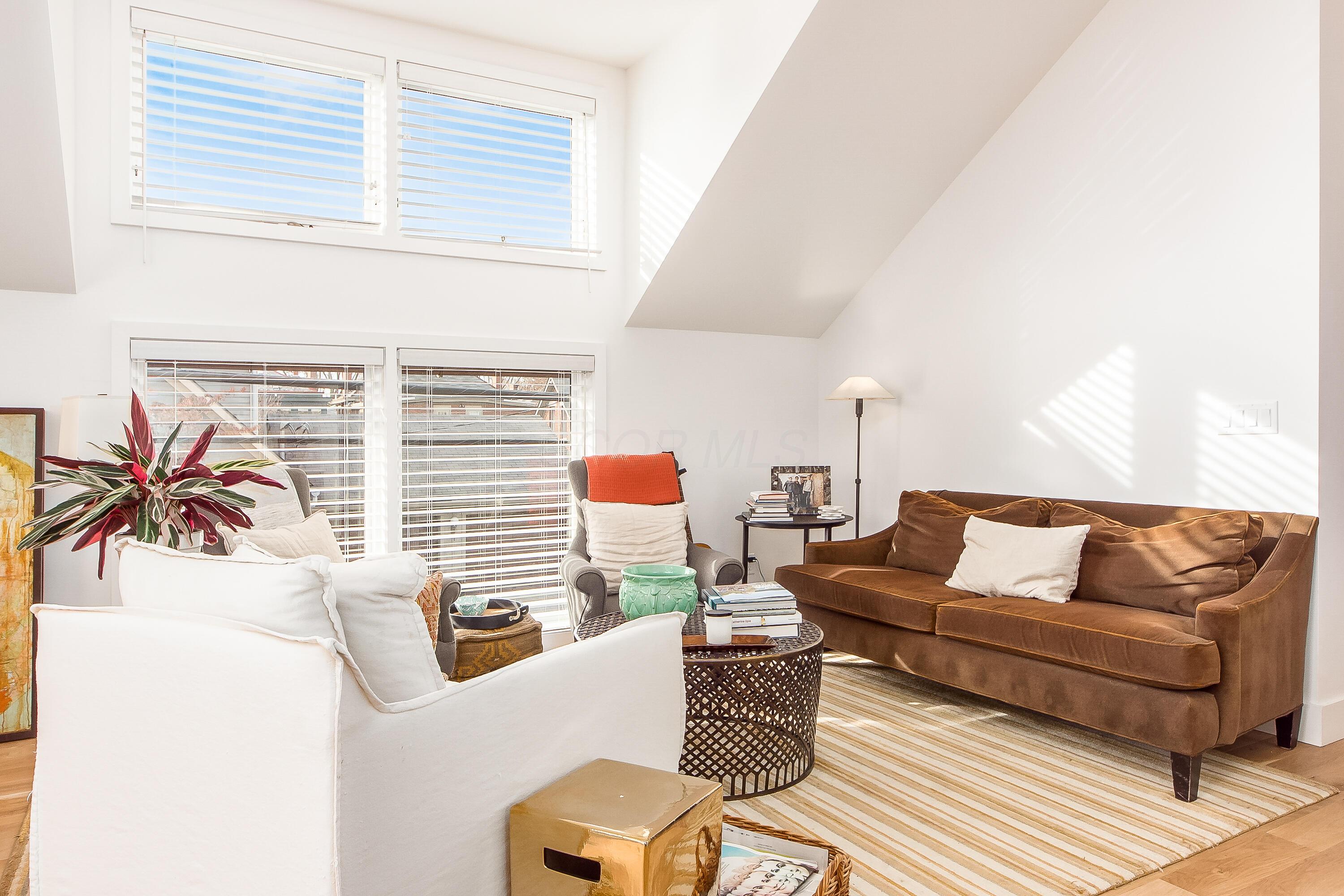 848 S Lazelle Street