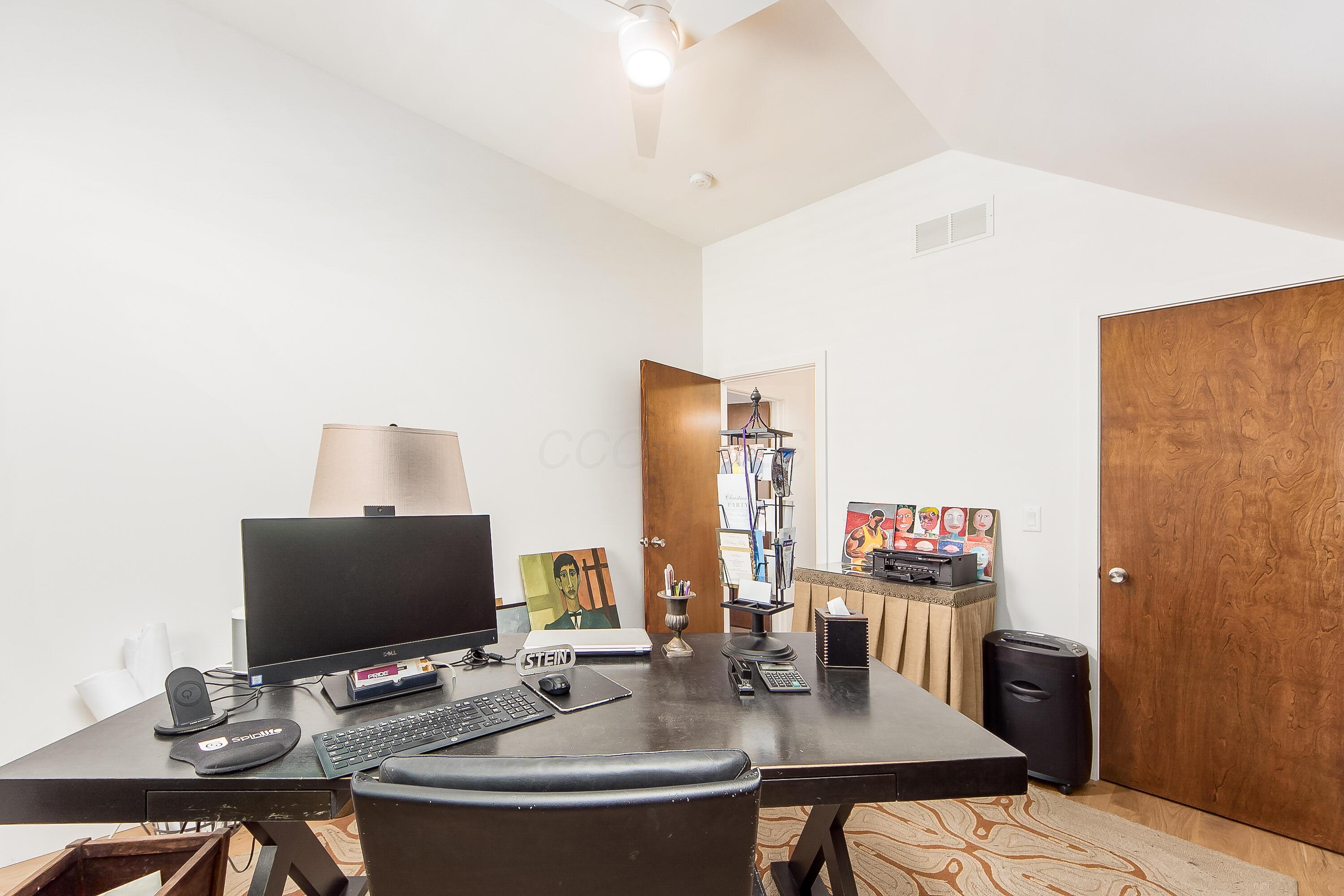 848 S Lazelle Street