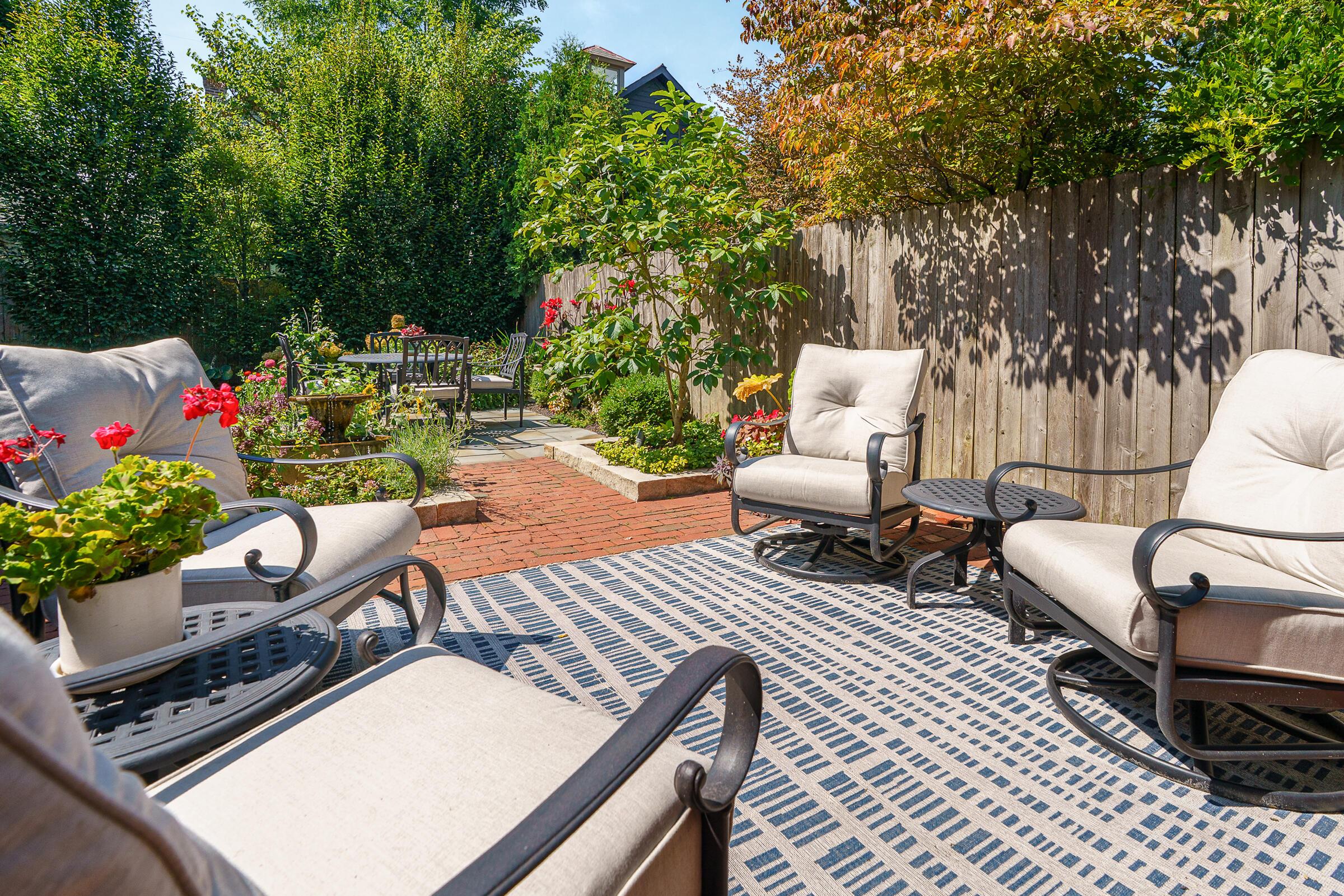 1023 City Park Avenue