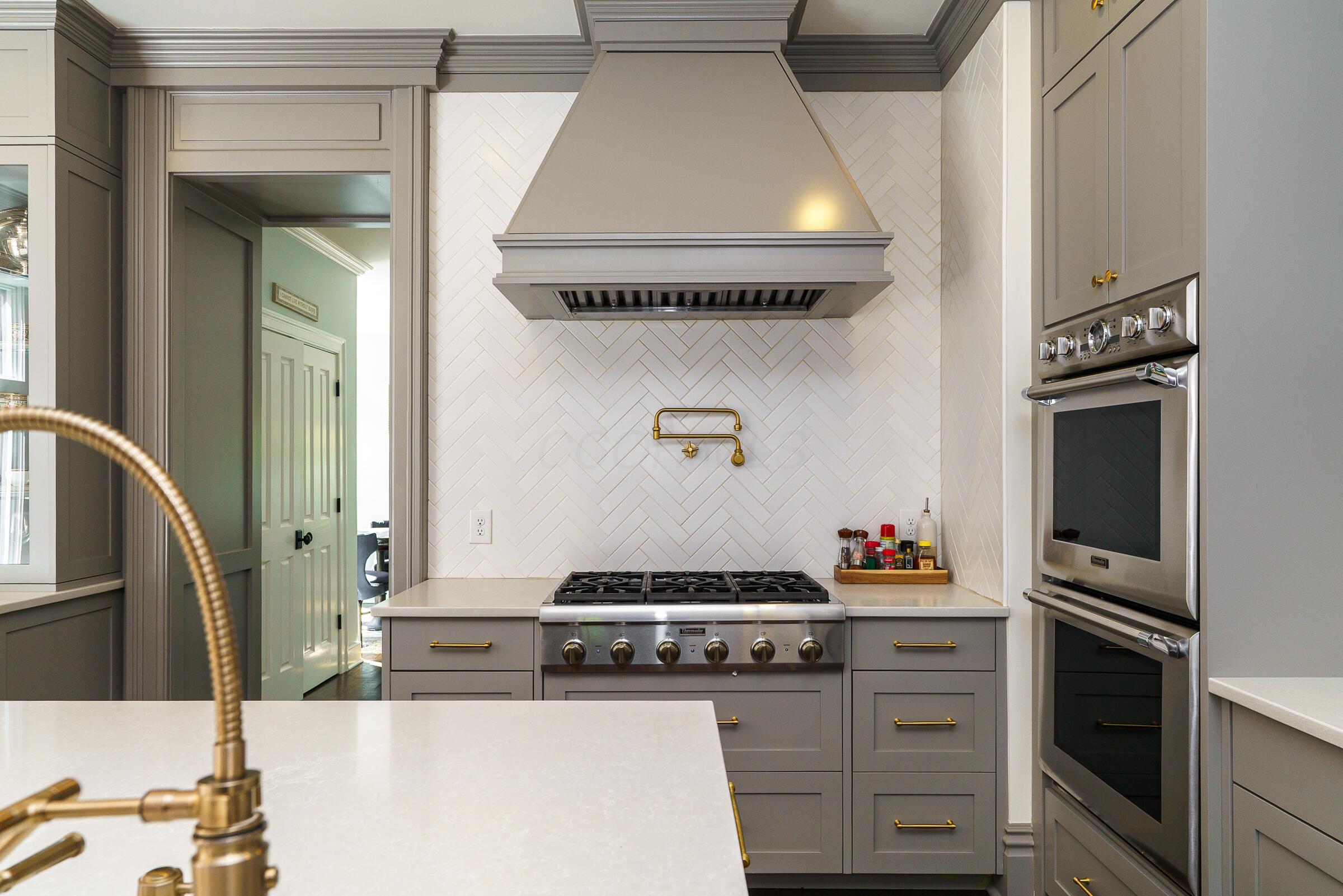 1023 City Park Avenue