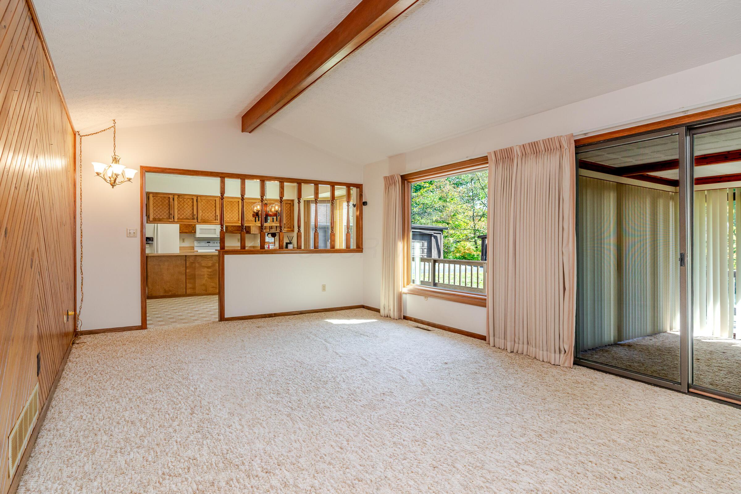 6611 Lake Of The Woods Point