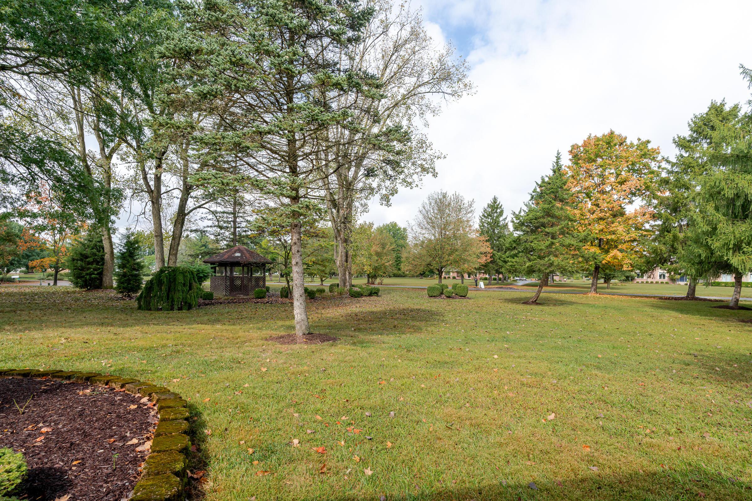 6611 Lake Of The Woods Point