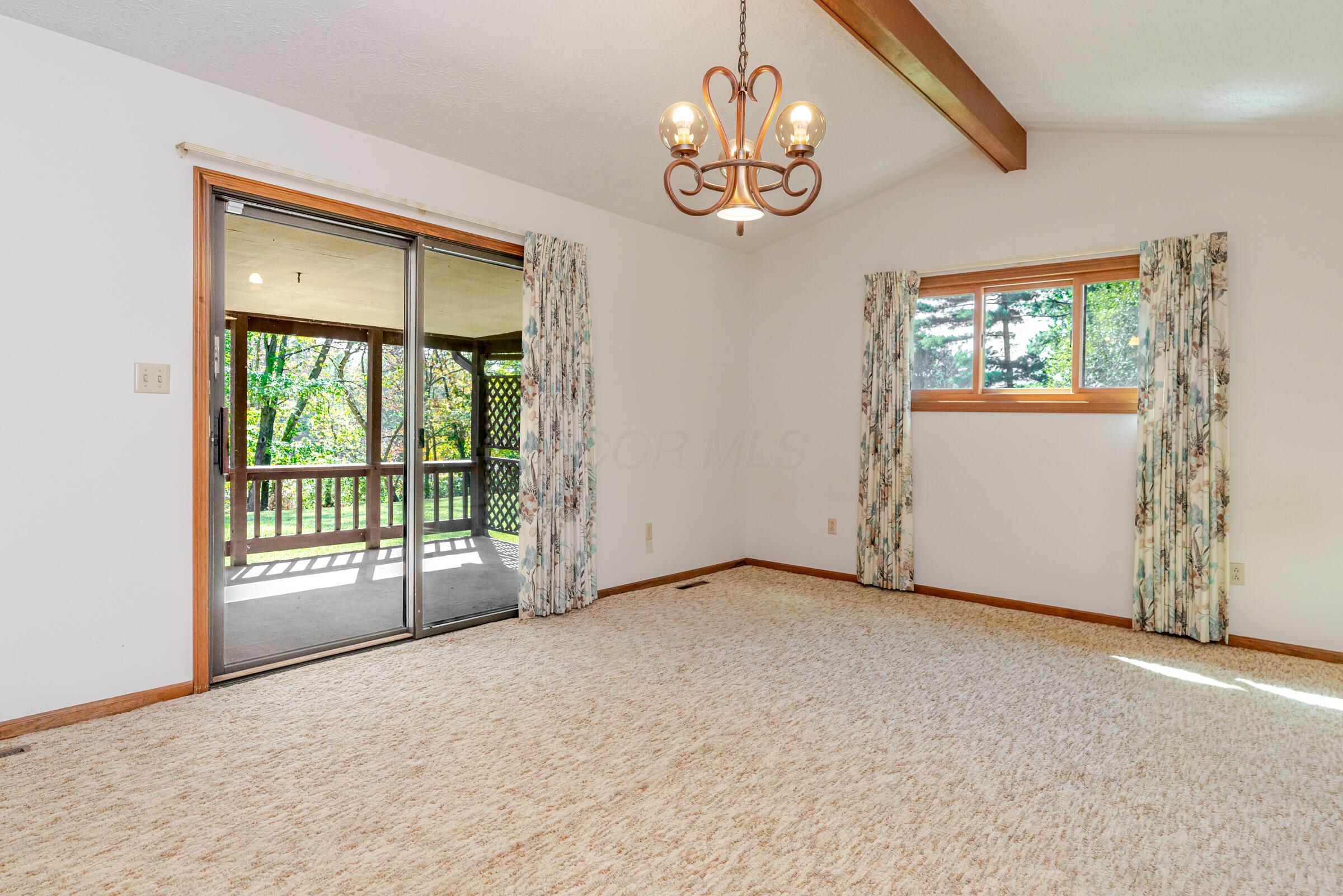 6611 Lake Of The Woods Point