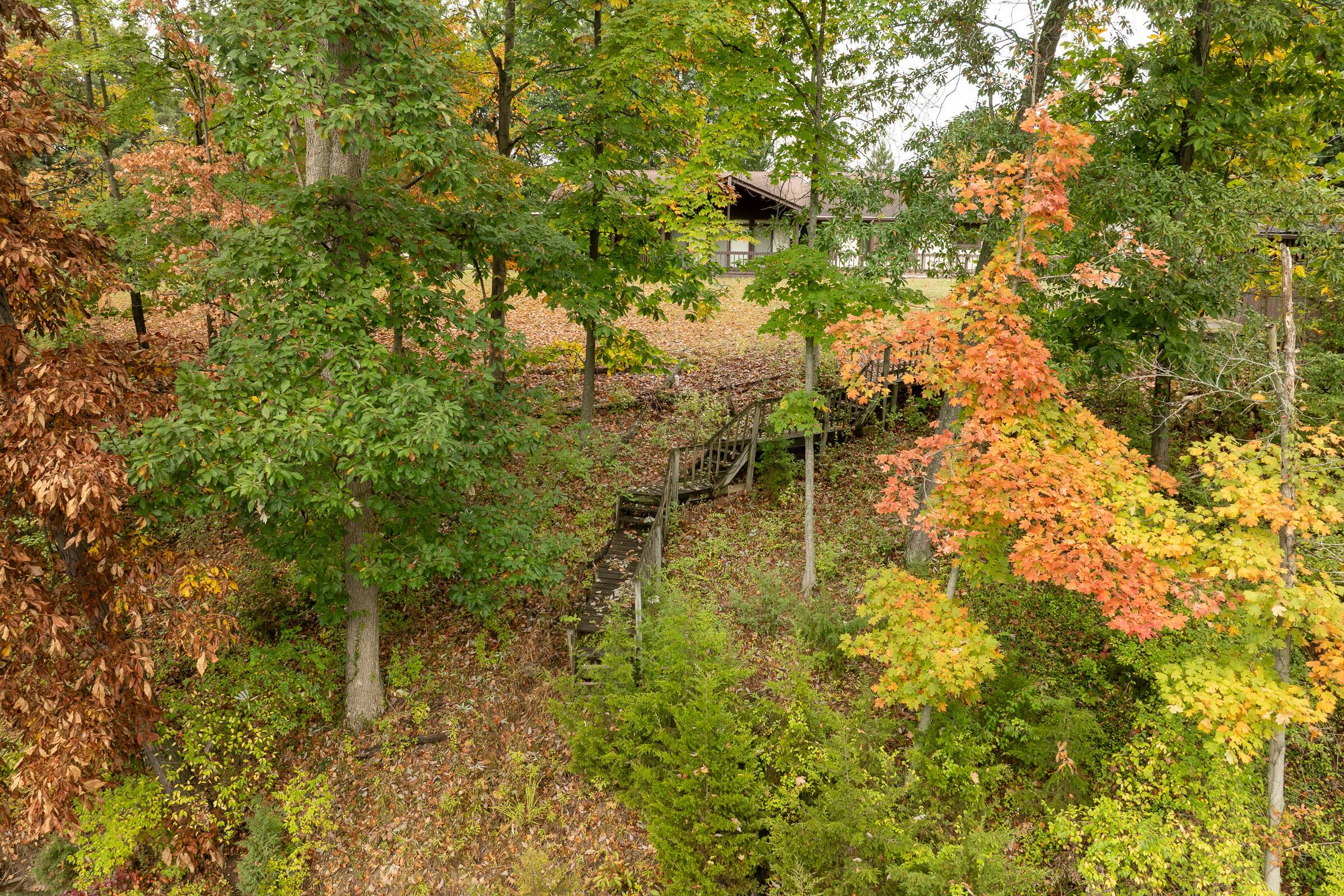 6611 Lake Of The Woods Point