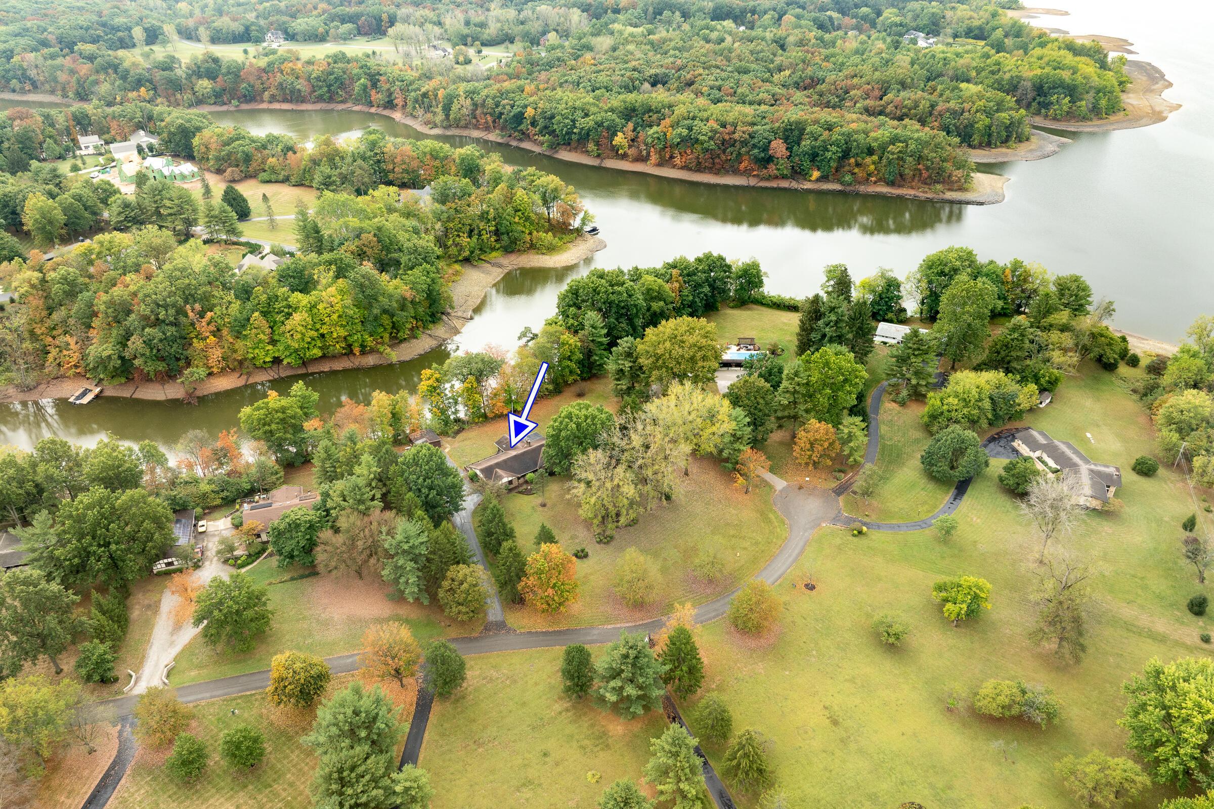 6611 Lake Of The Woods Point