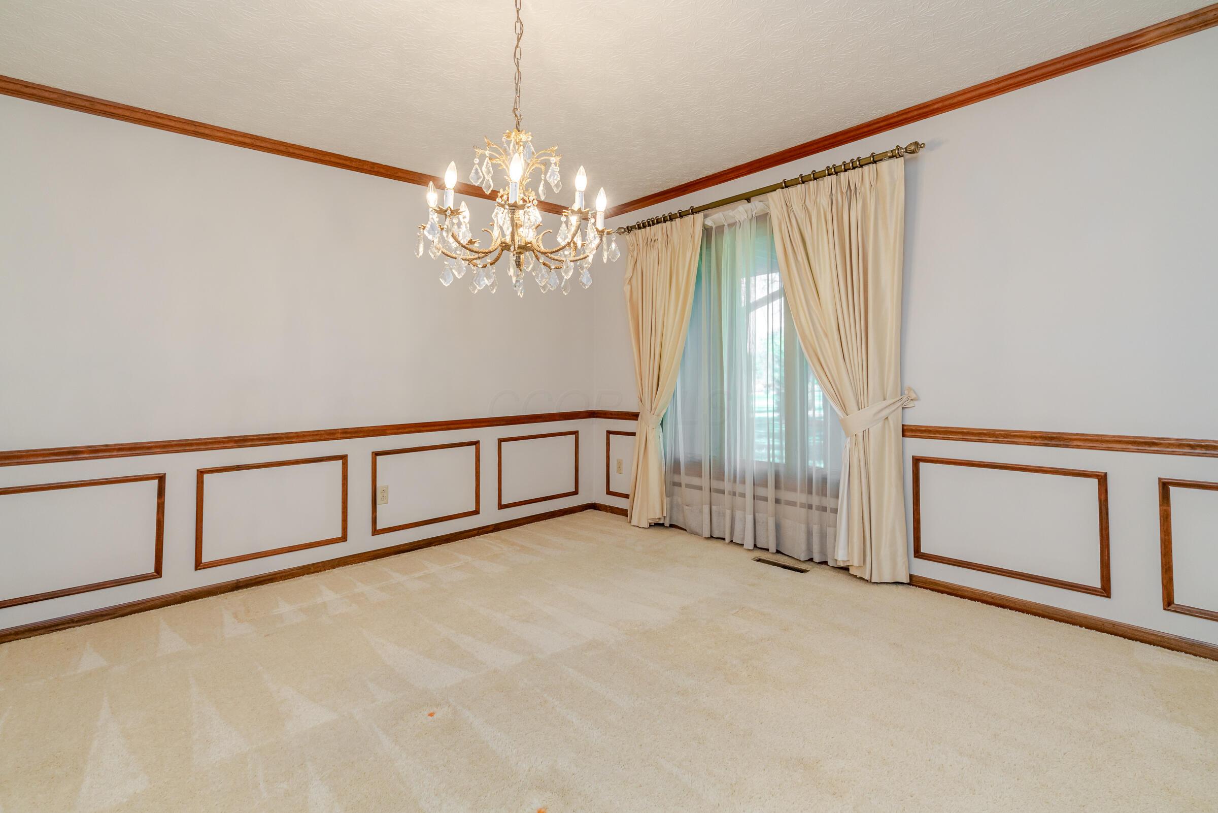 6611 Lake Of The Woods Point