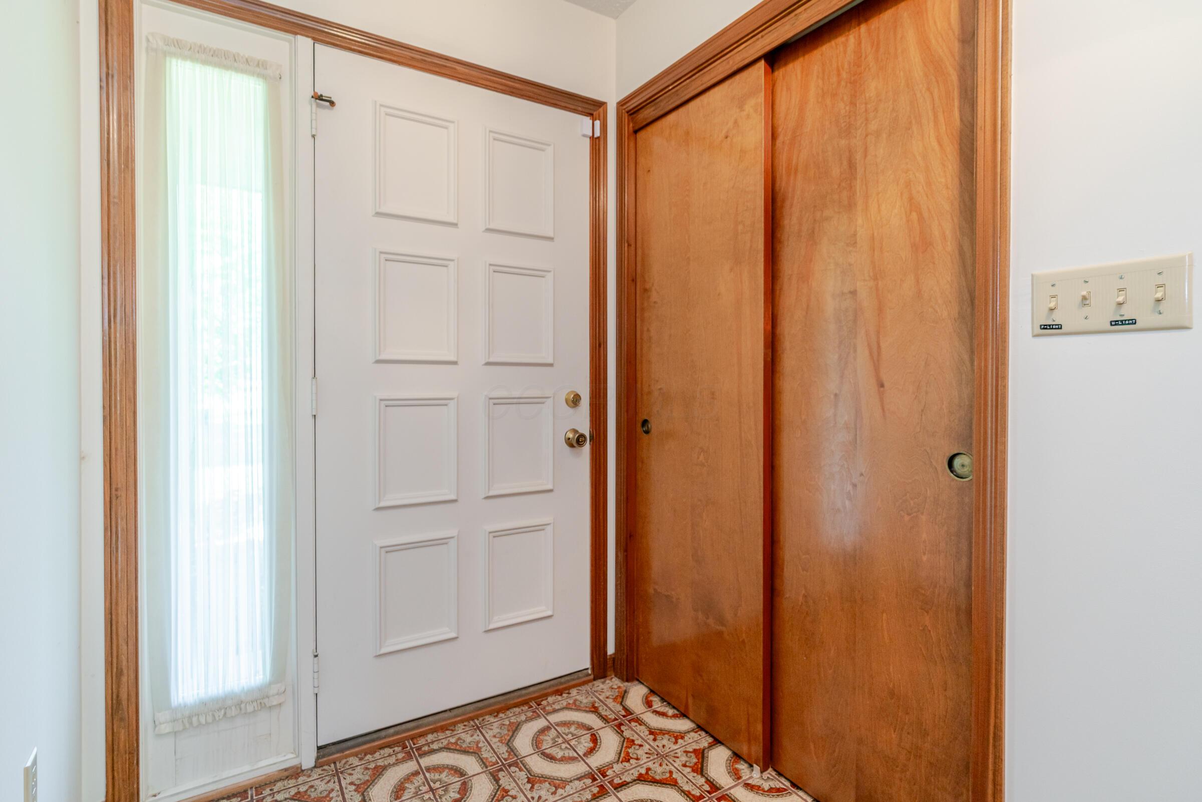 6611 Lake Of The Woods Point