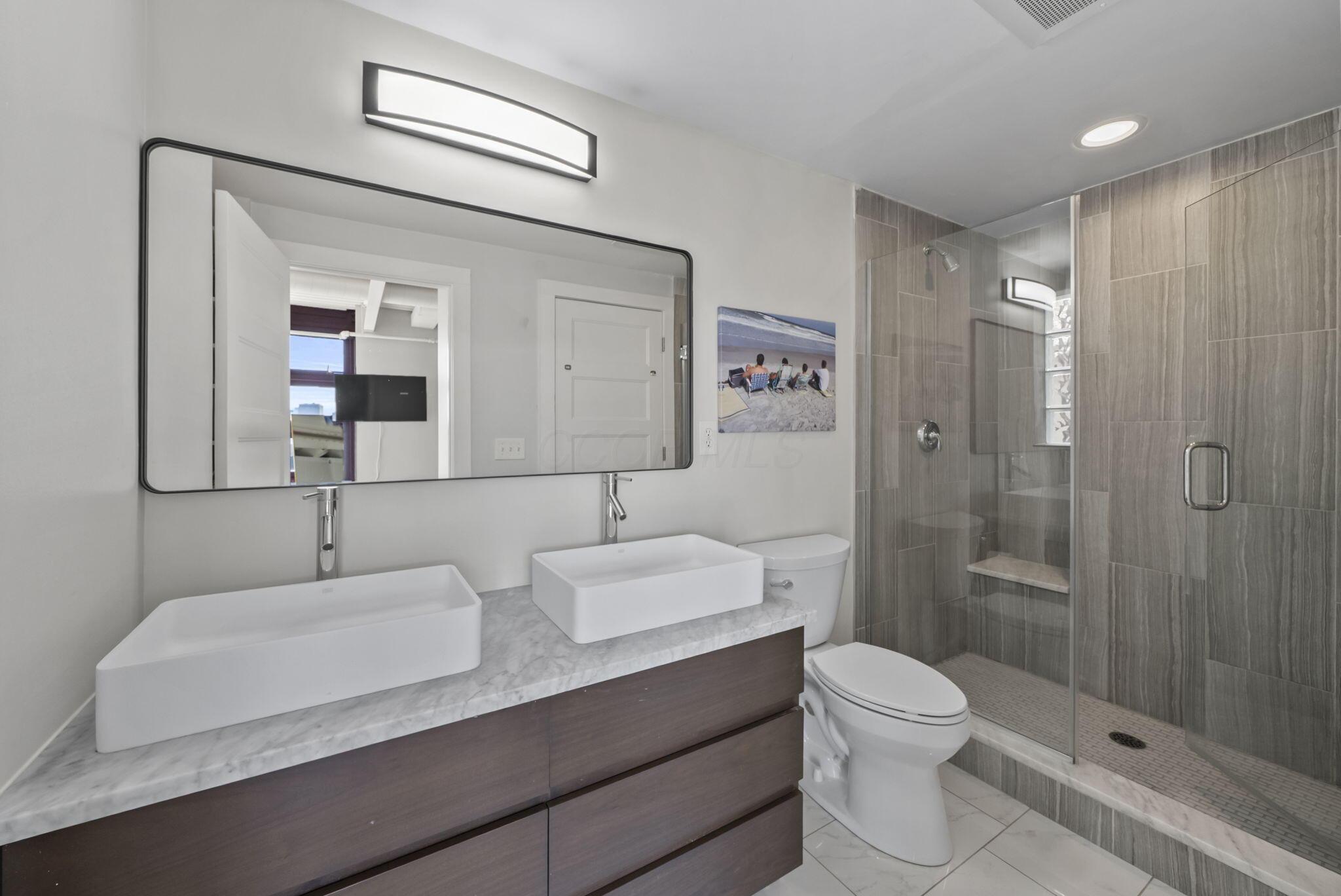 367 Auden Avenue, 302