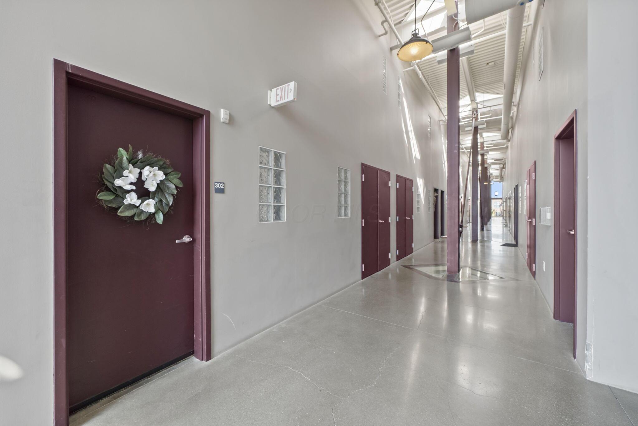 367 Auden Avenue, 302