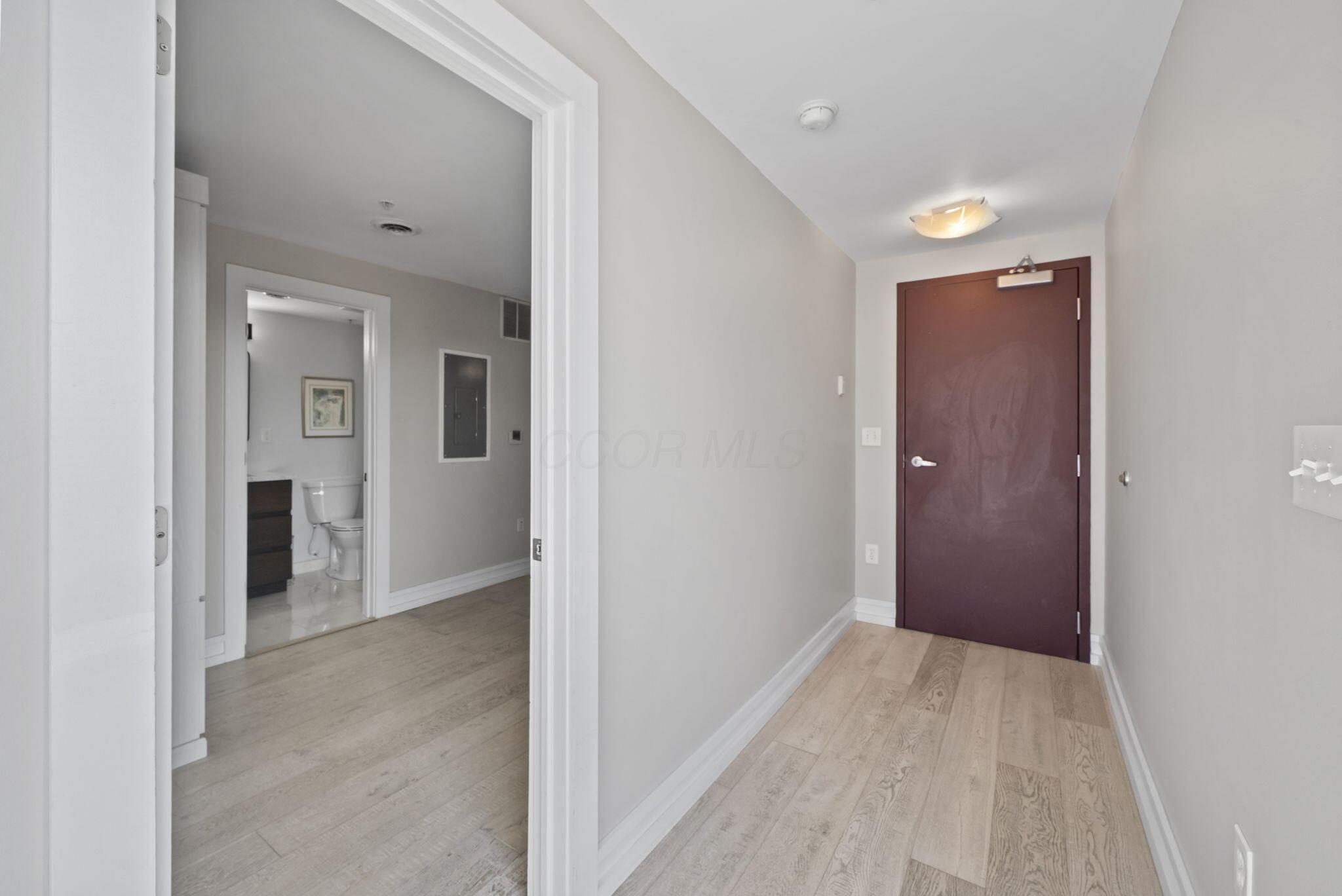 367 Auden Avenue, 302