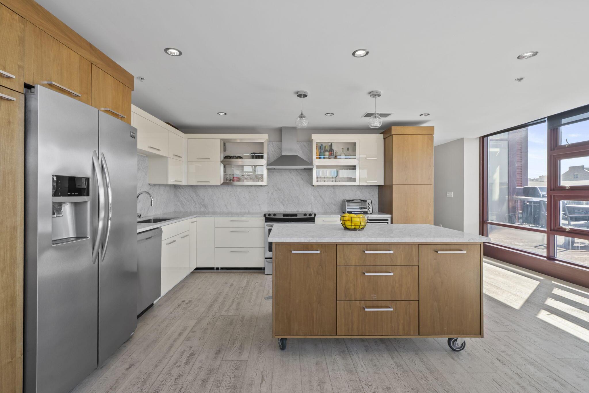 367 Auden Avenue, 302