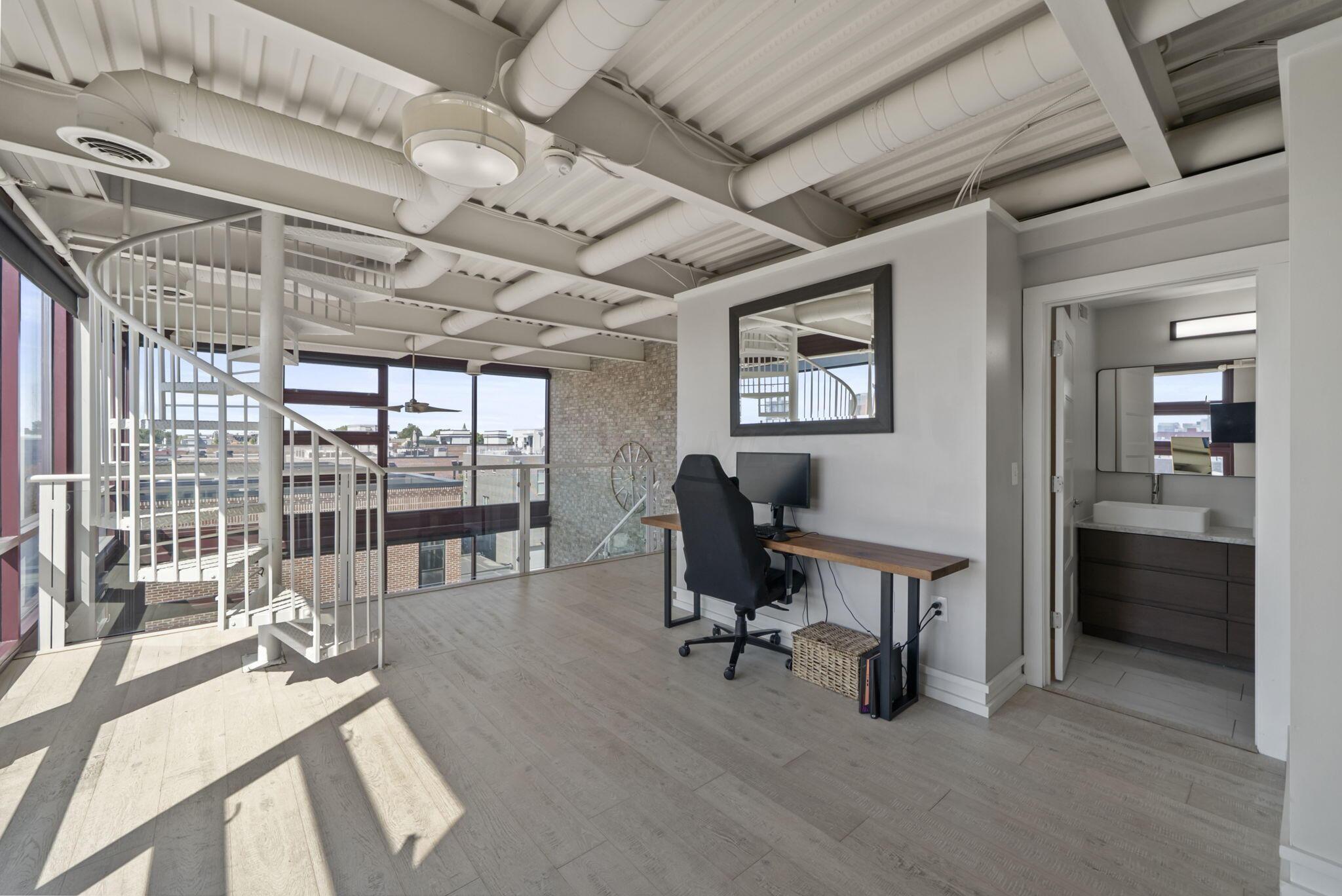 367 Auden Avenue, 302