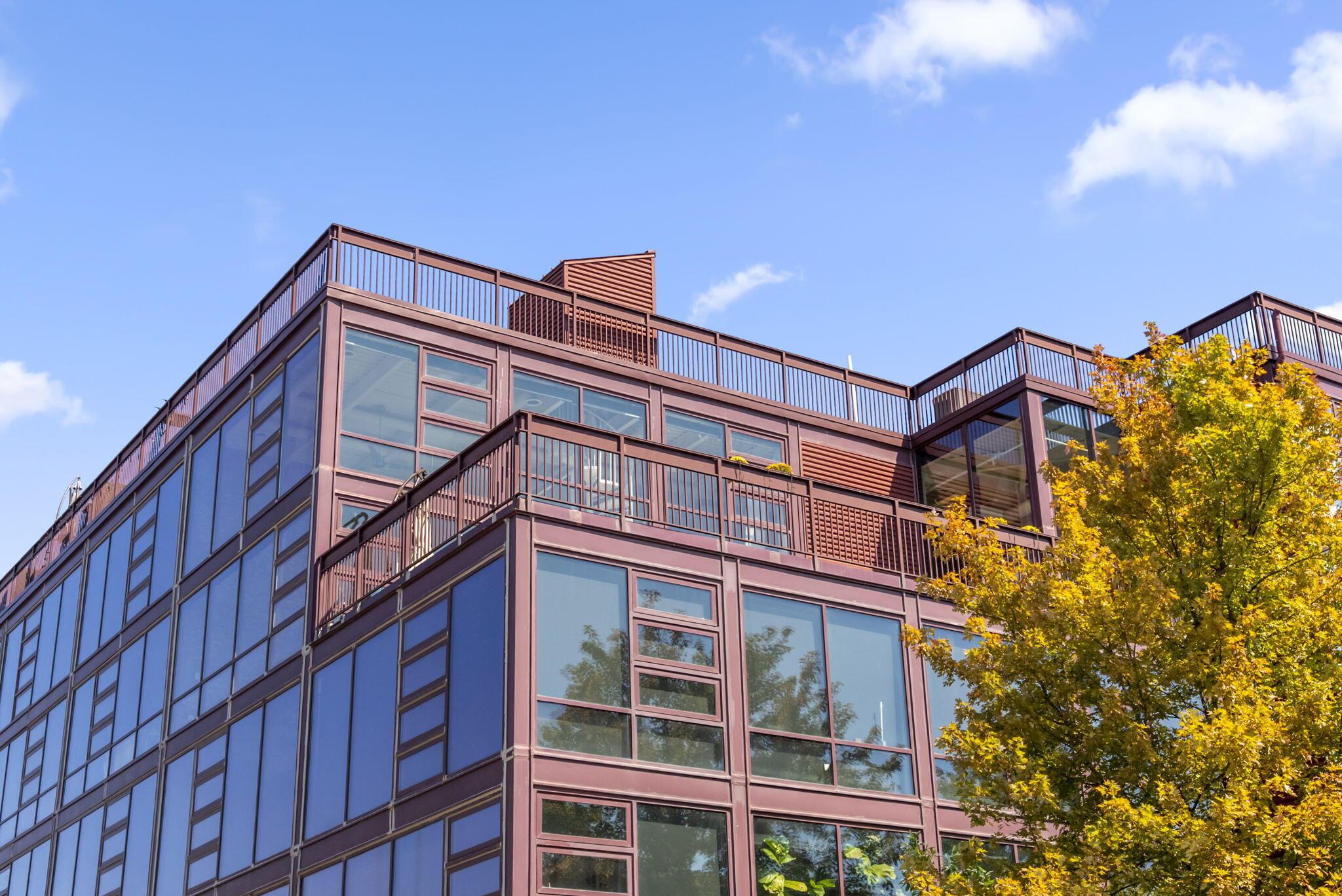 367 Auden Avenue, 302