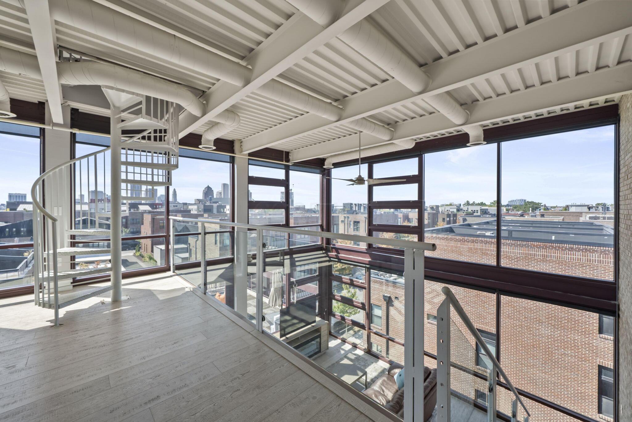 367 Auden Avenue, 302