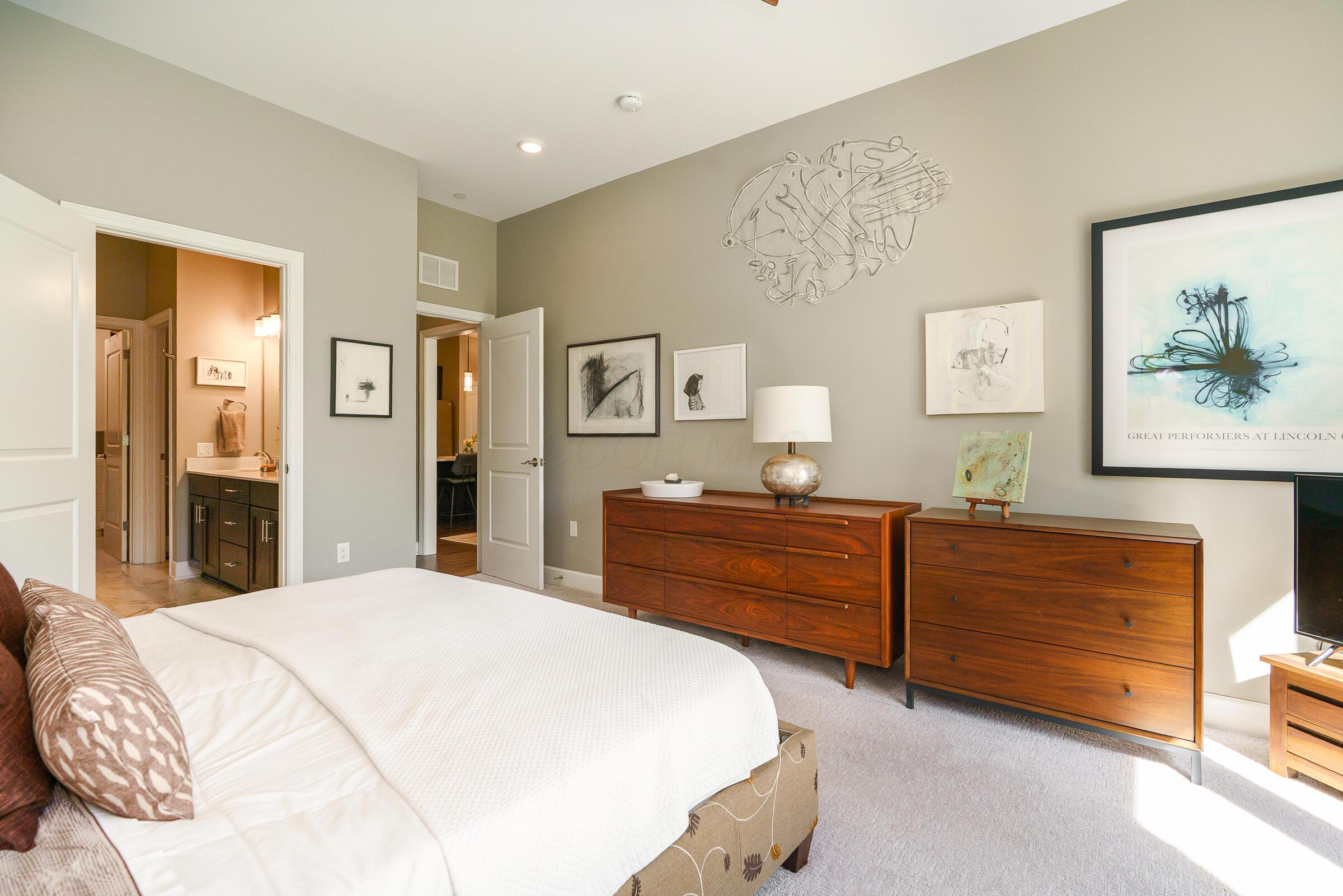 828 Bobcat Avenue, 205