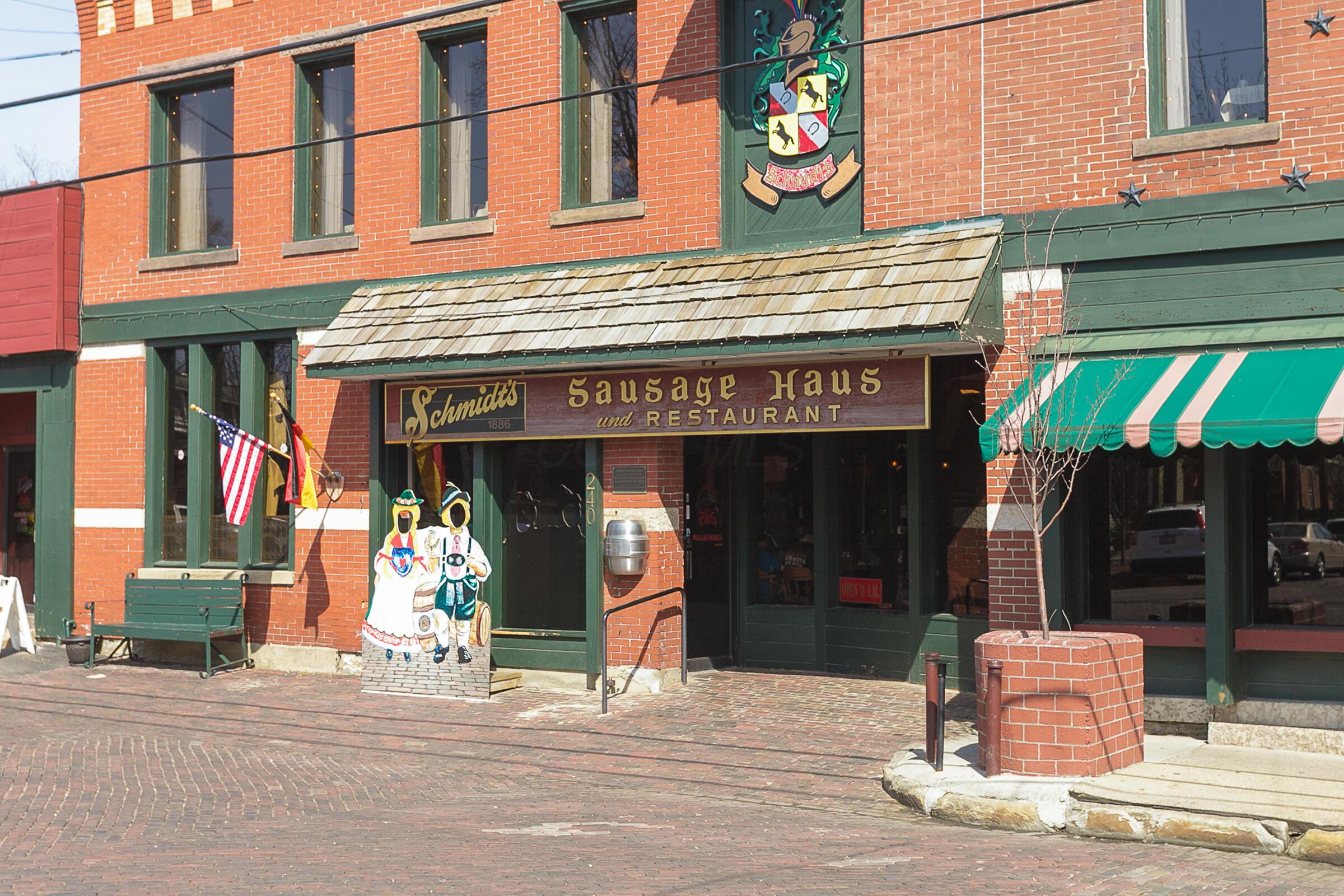 25 E Frankfort Street