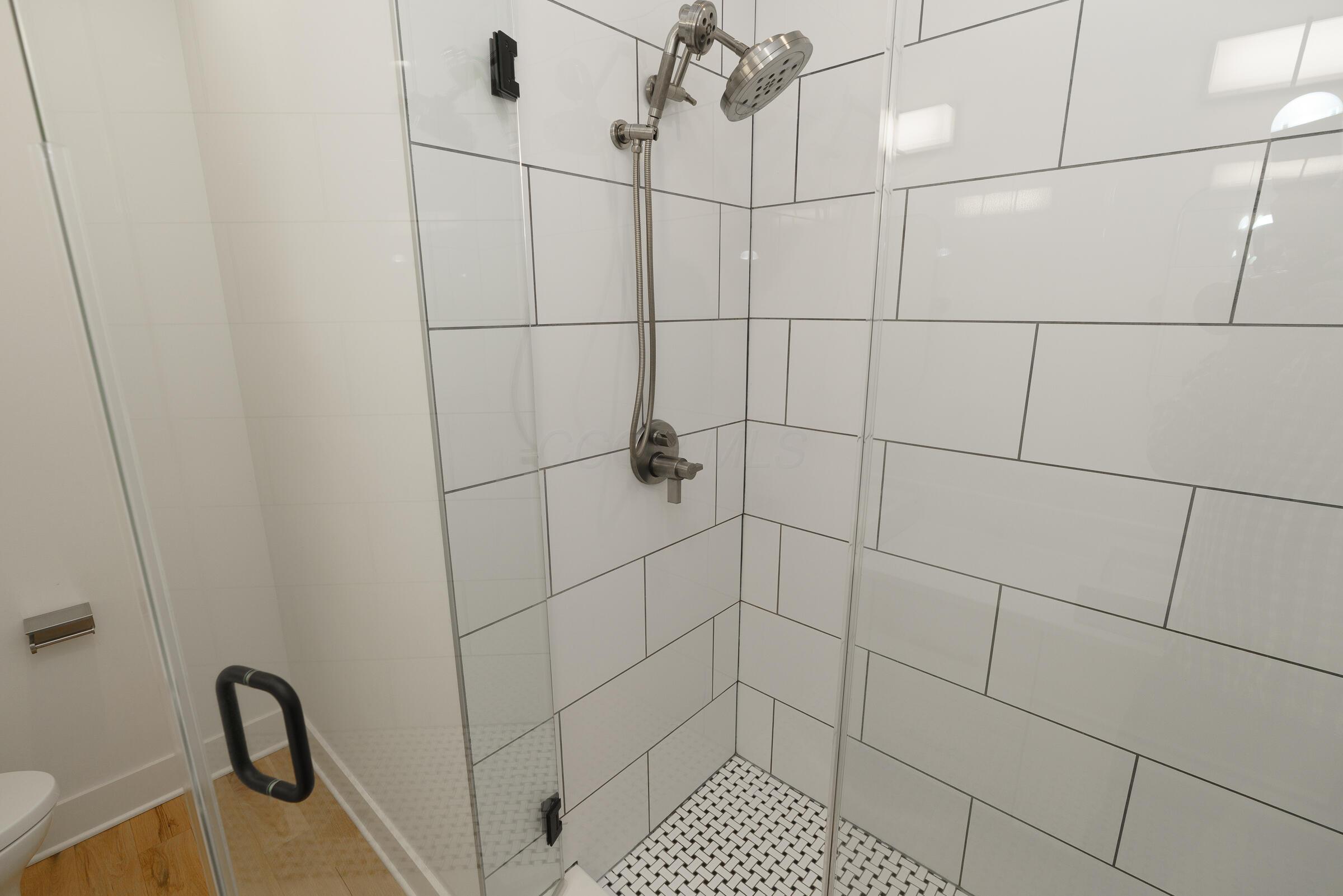 25 E Frankfort Street