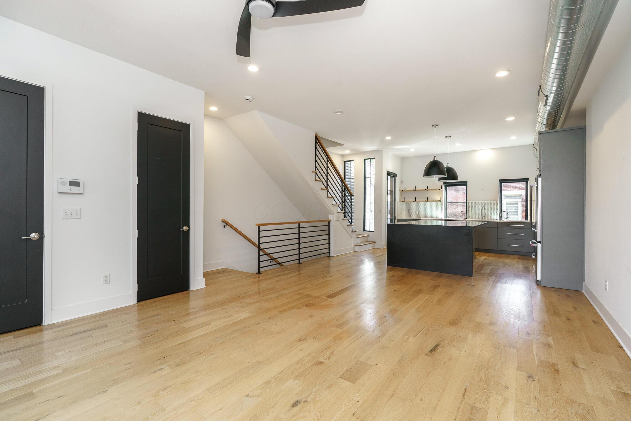 25 E Frankfort Street