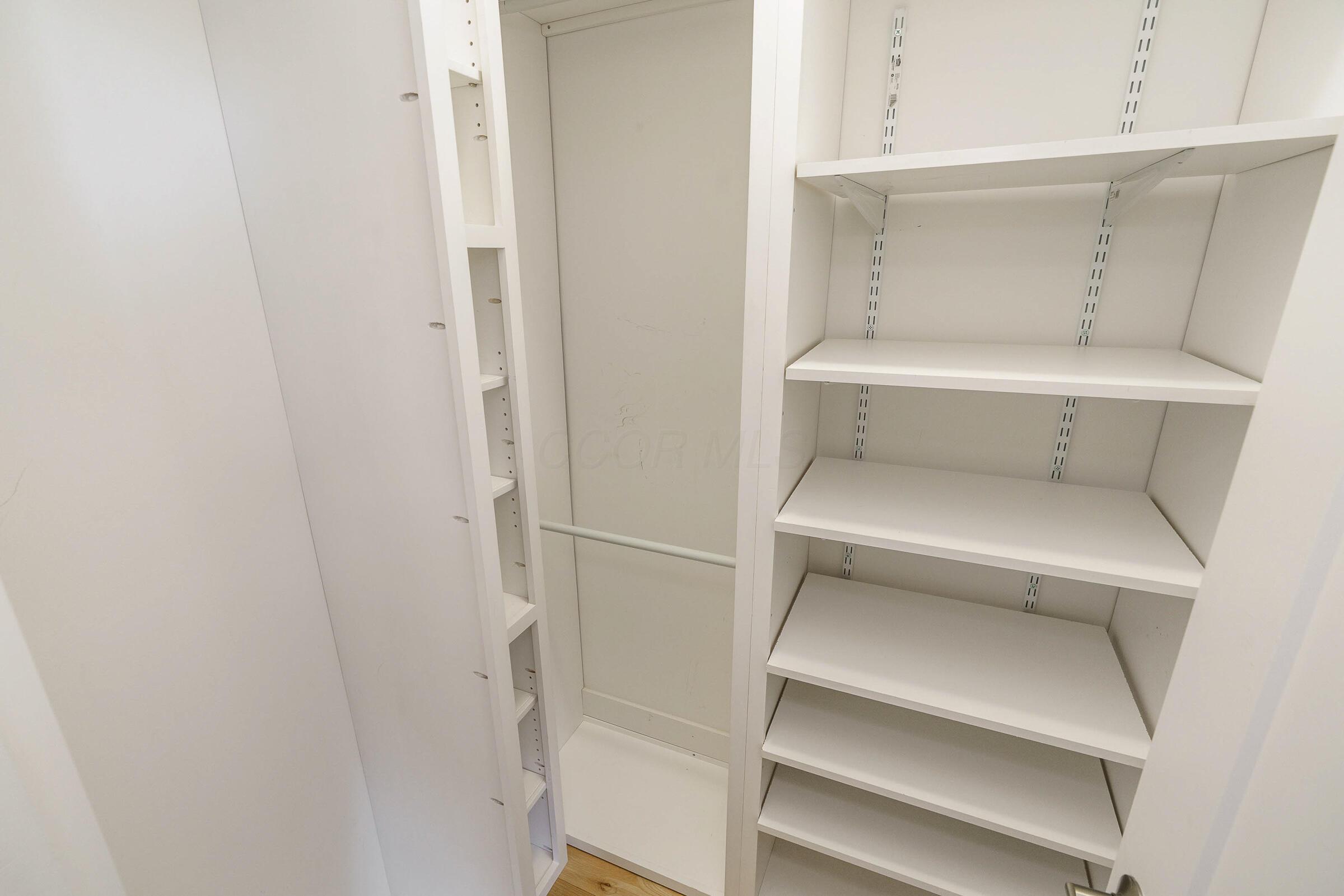 25 E Frankfort Street