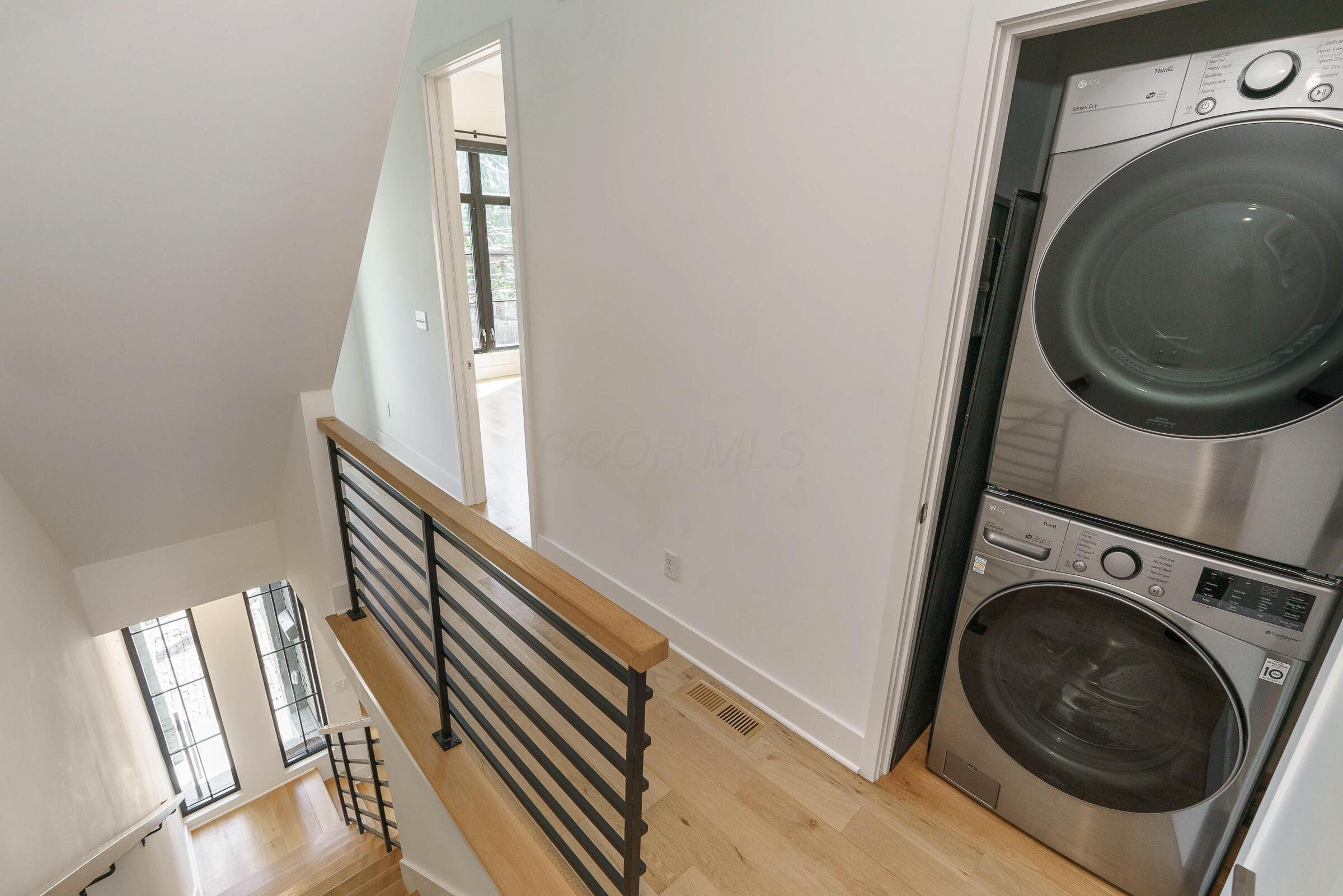 25 E Frankfort Street