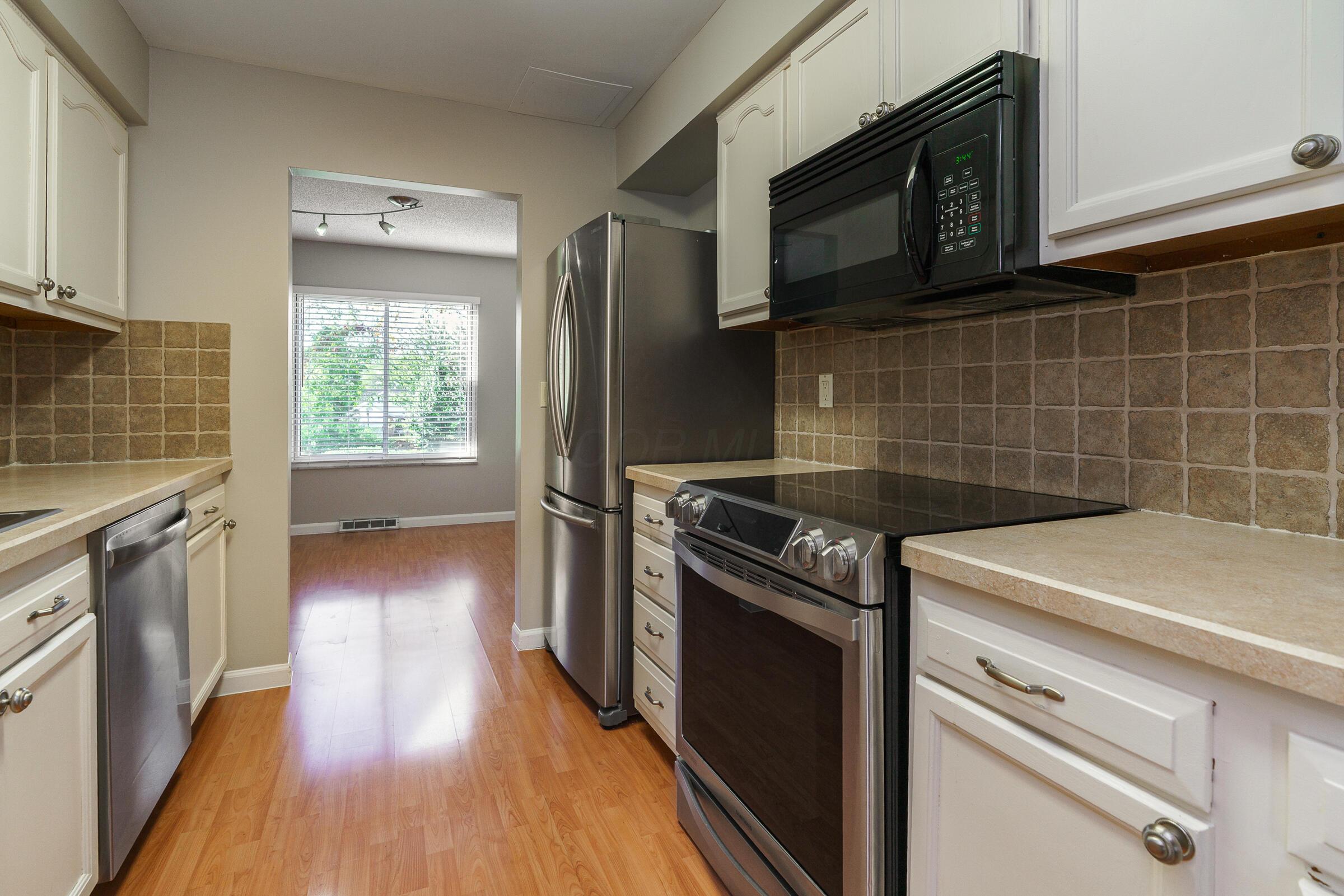 6207 Roxburgh Court, 16D, Columbus Unit: 16D