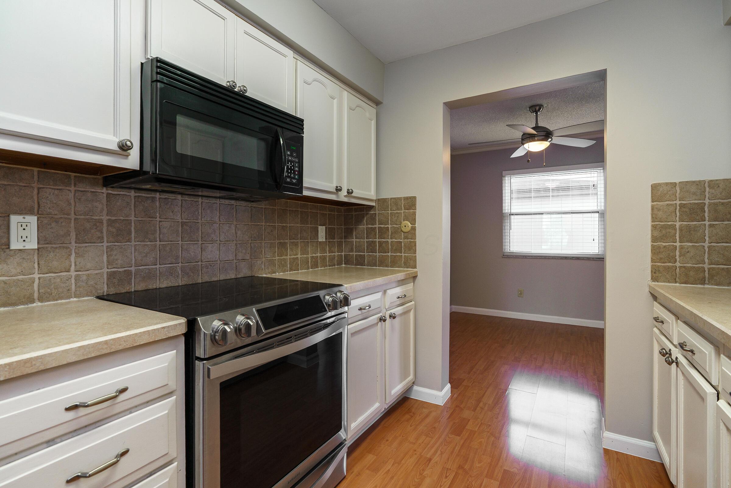 6207 Roxburgh Court, 16D, Columbus Unit: 16D