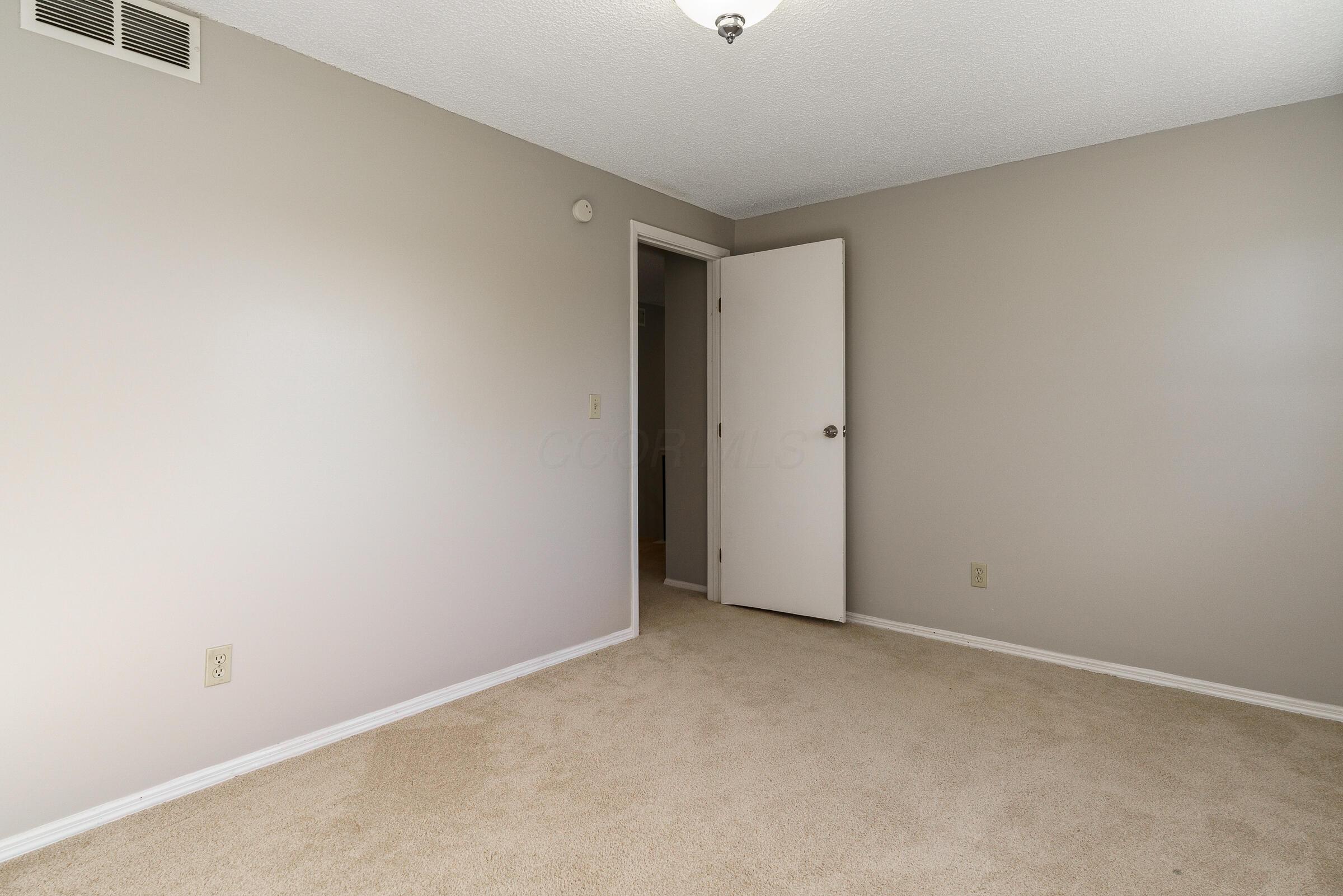 6207 Roxburgh Court, 16D, Columbus Unit: 16D