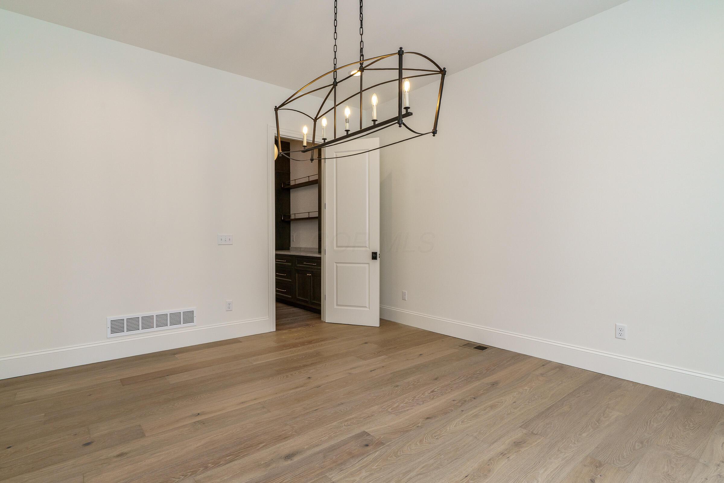 2681 Lane Road, Columbus