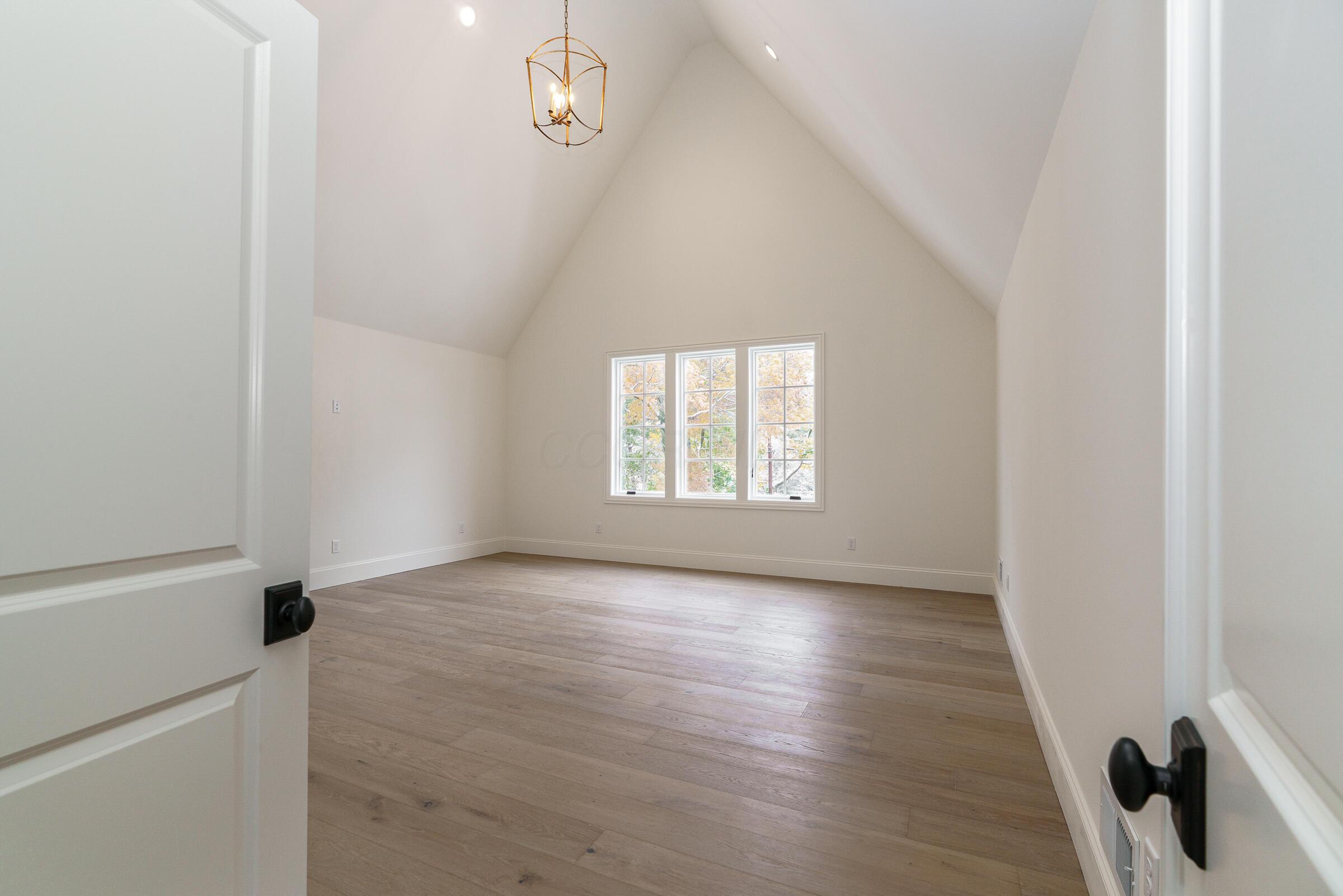 2681 Lane Road, Columbus