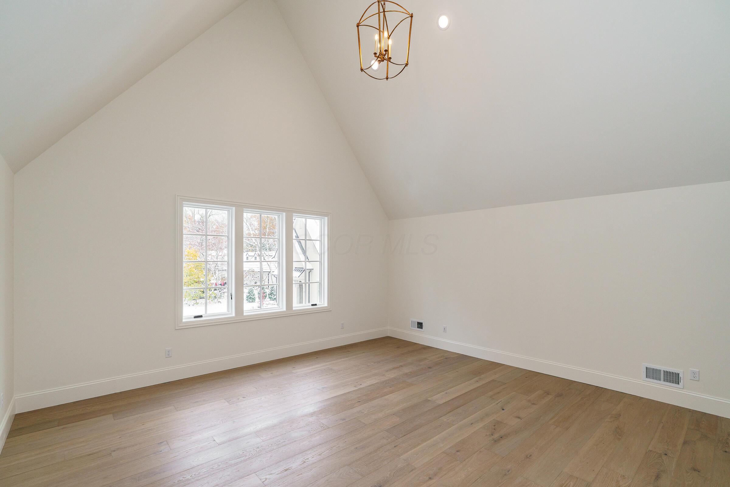 2681 Lane Road, Columbus