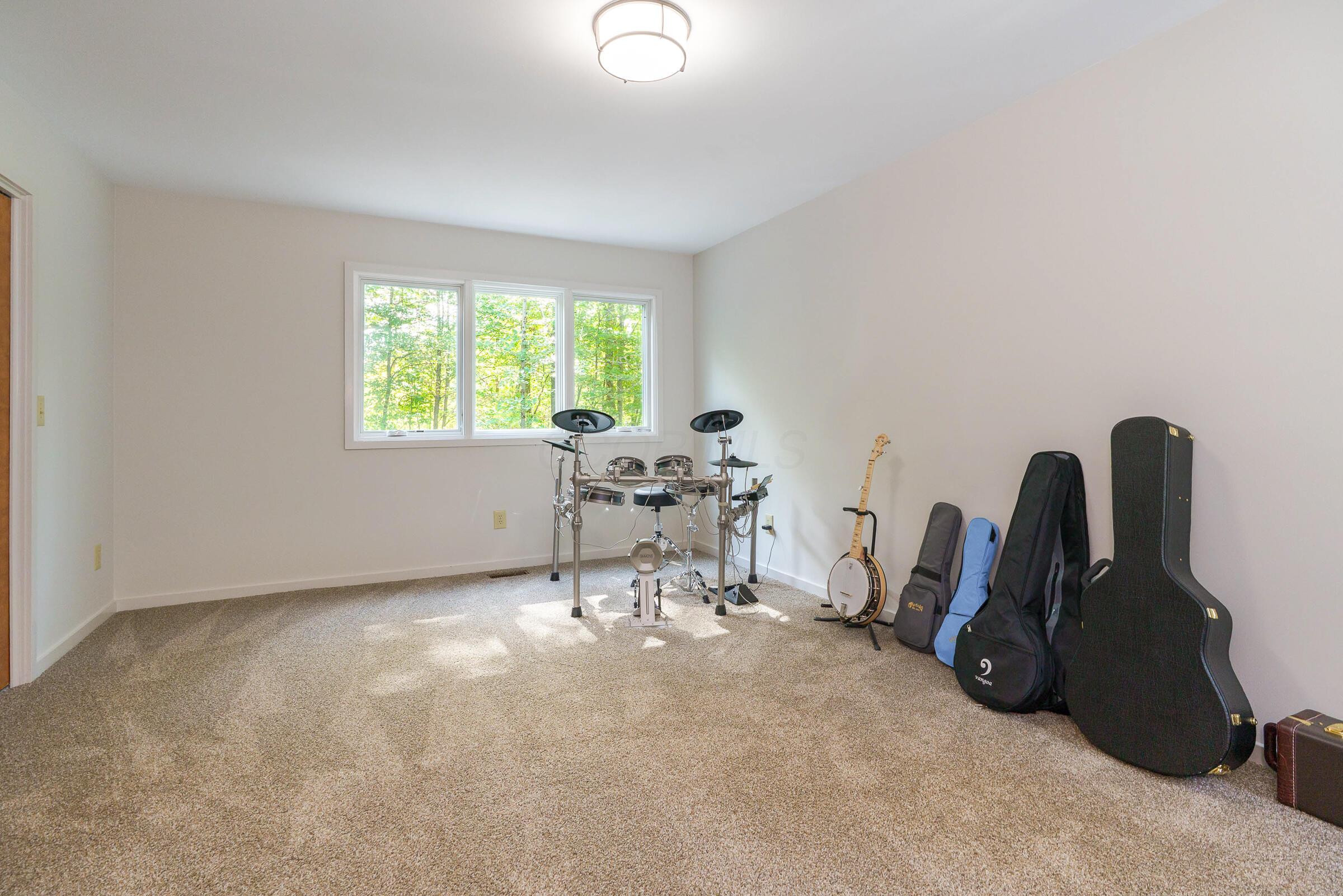 1037 Ravine Ridge Drive, Columbus