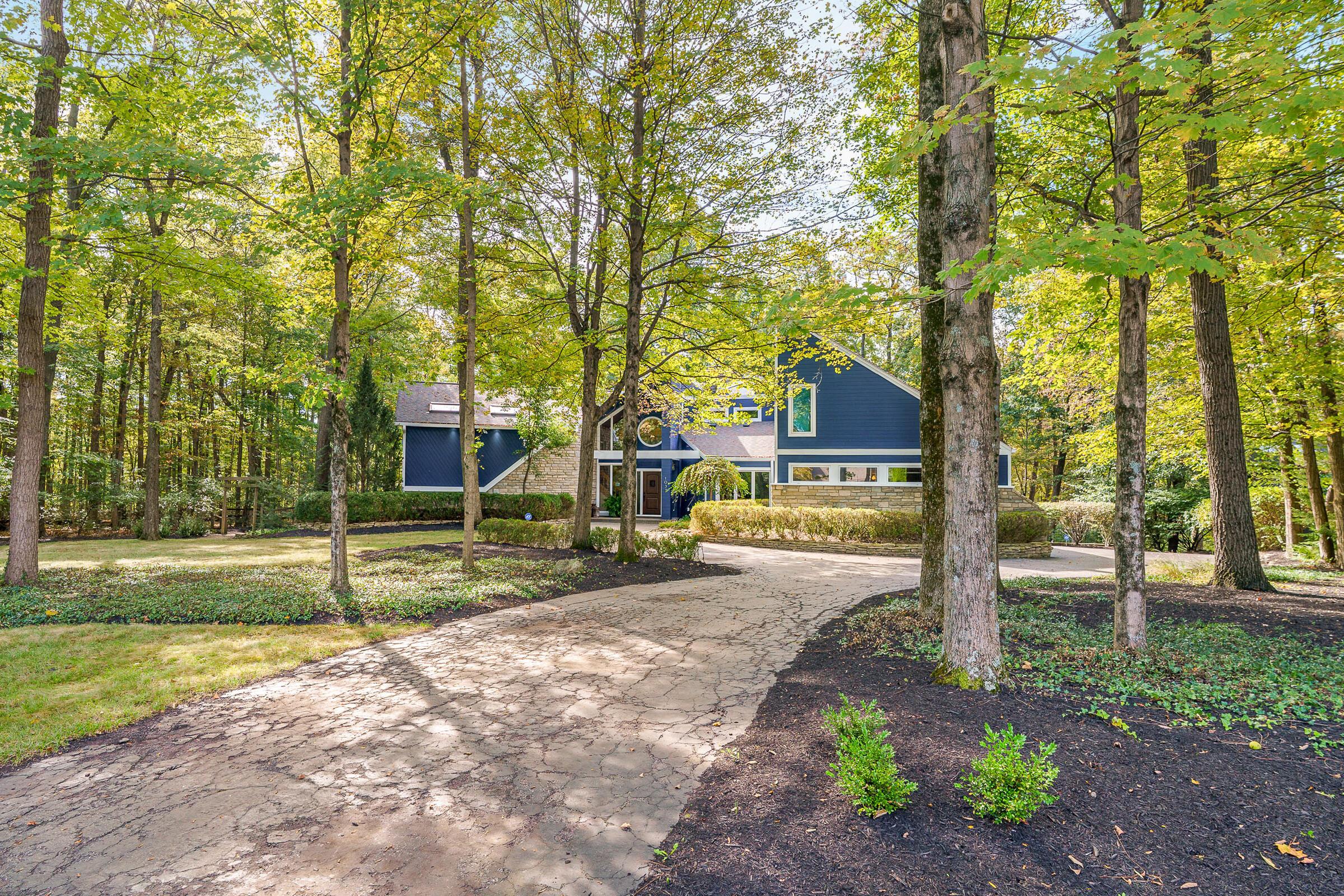1037 Ravine Ridge Drive, Columbus