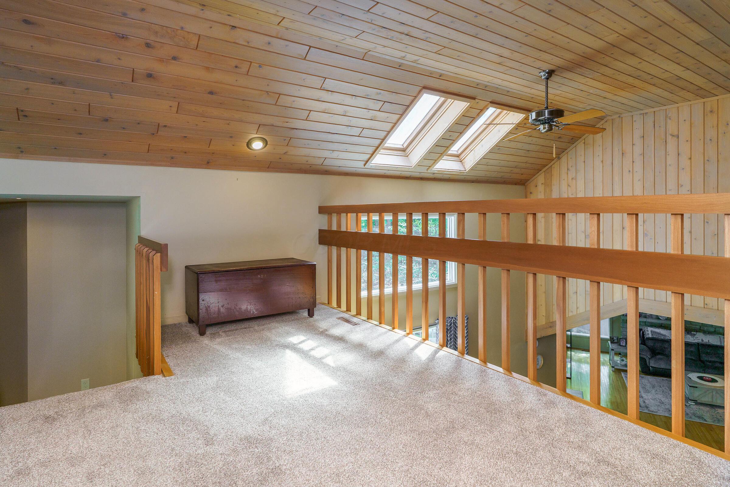 1037 Ravine Ridge Drive, Columbus