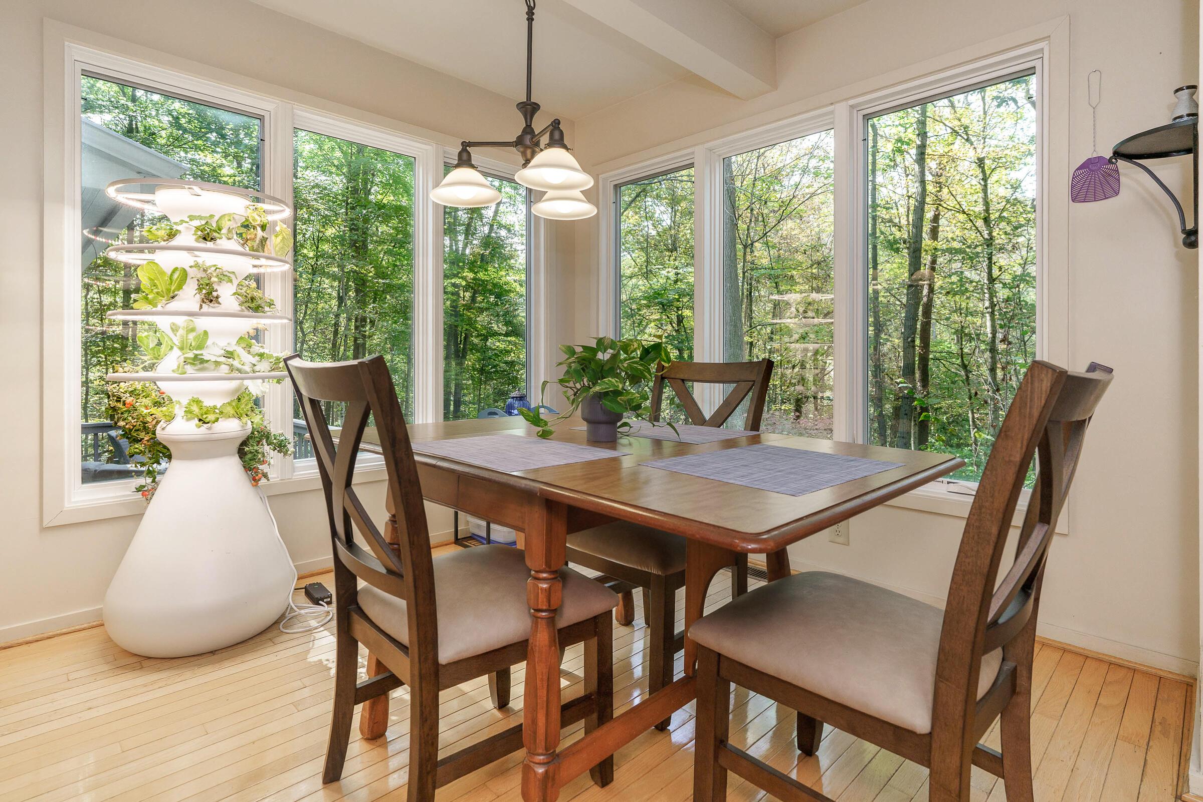 1037 Ravine Ridge Drive, Columbus