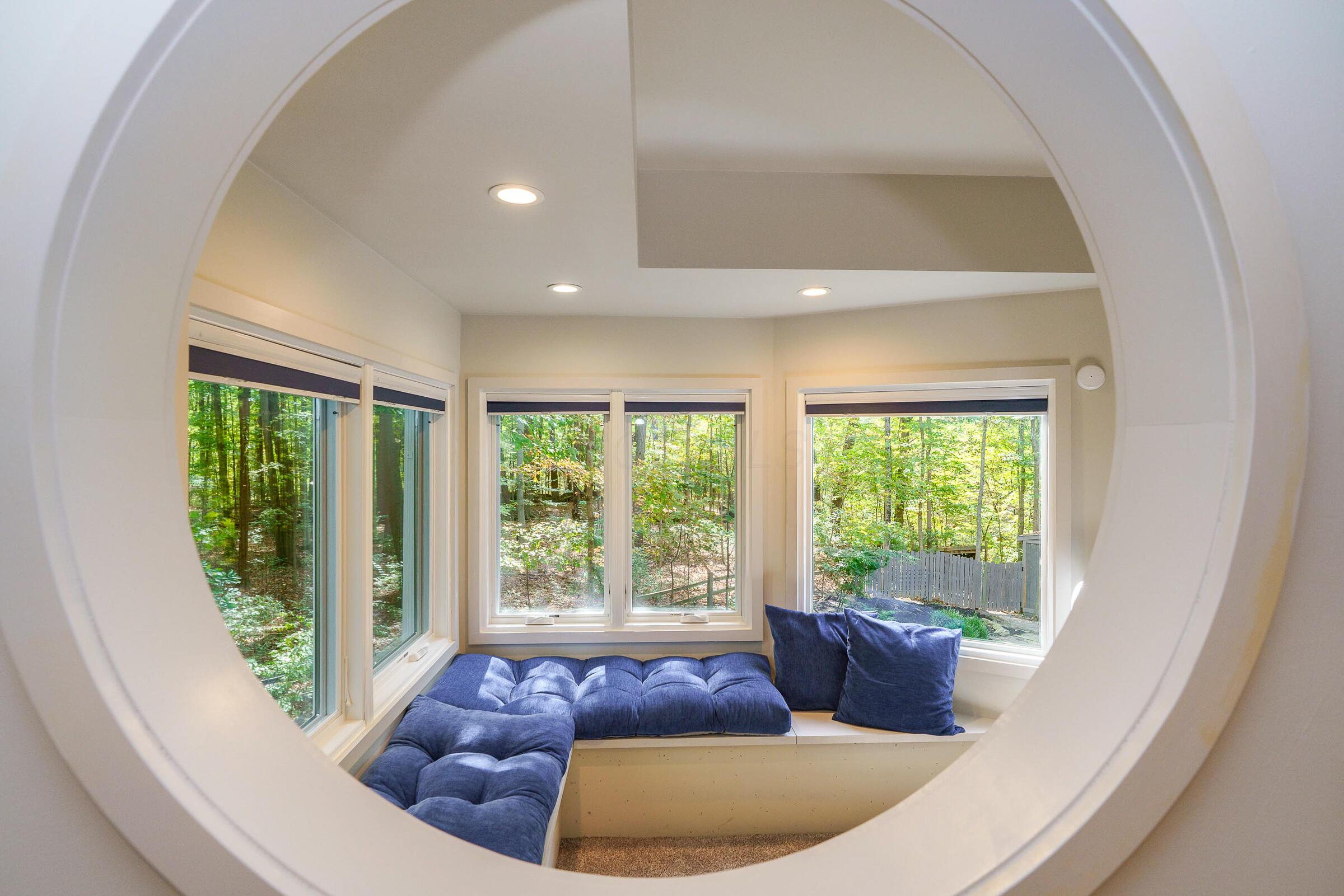 1037 Ravine Ridge Drive, Columbus