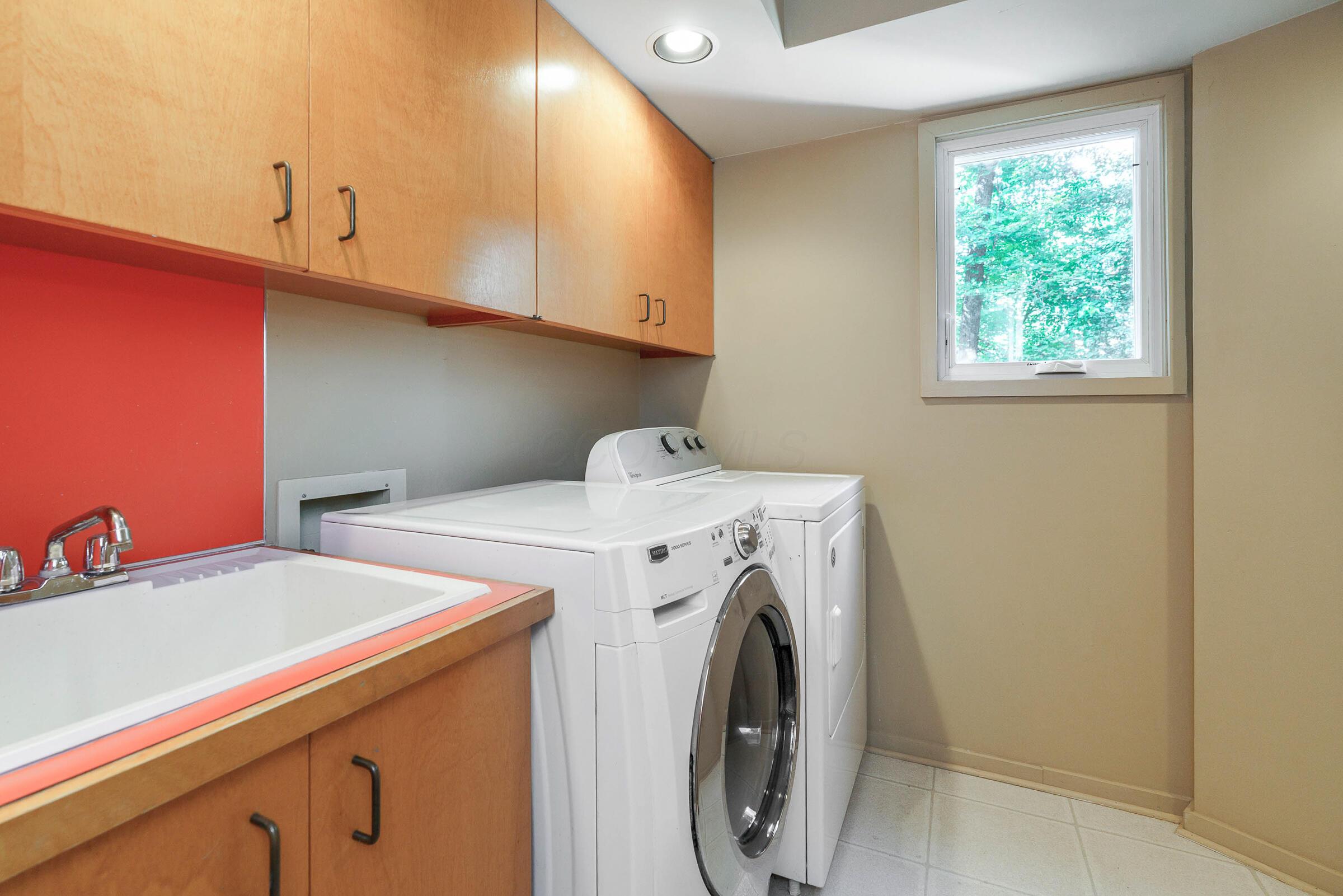 1037 Ravine Ridge Drive, Columbus