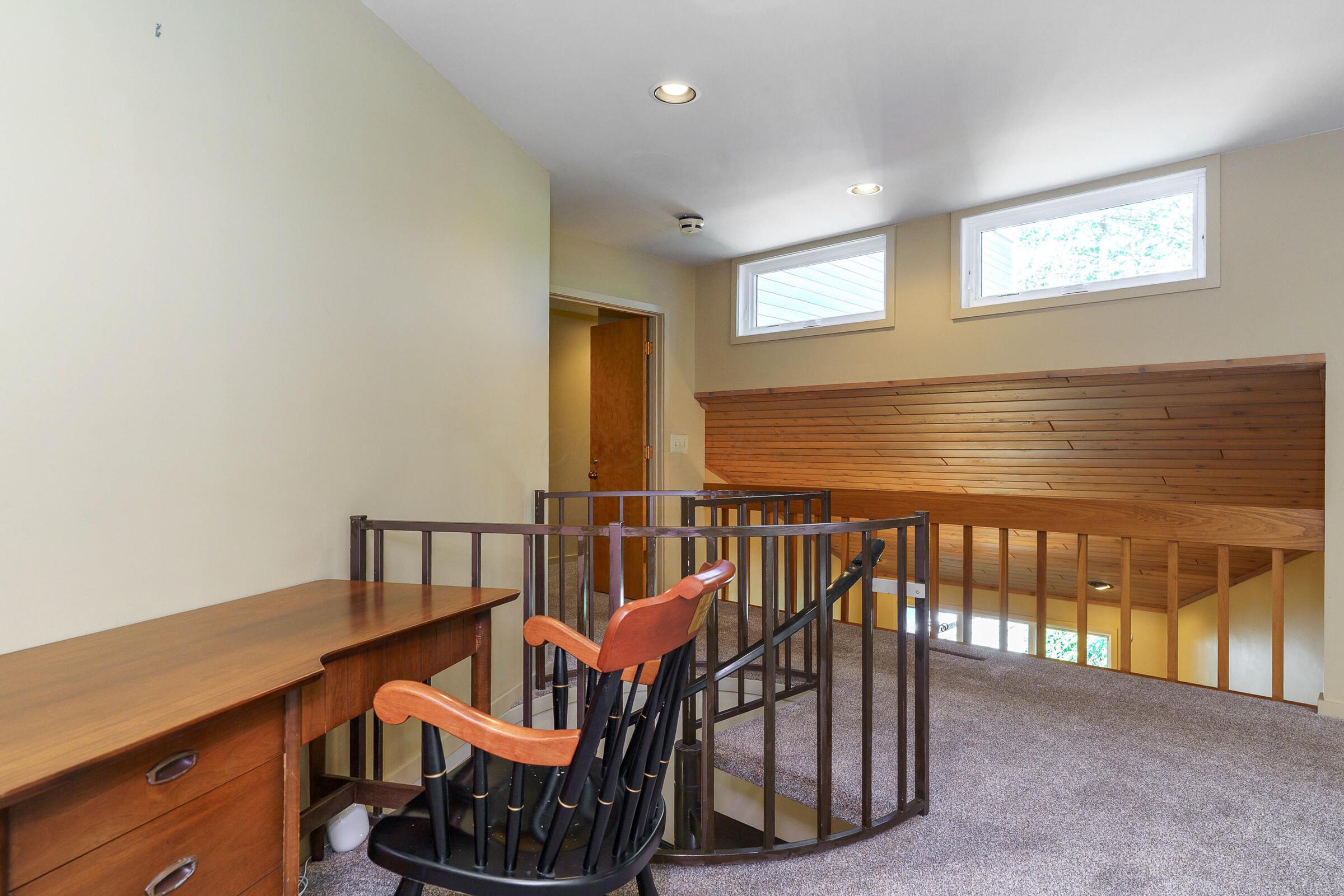 1037 Ravine Ridge Drive, Columbus