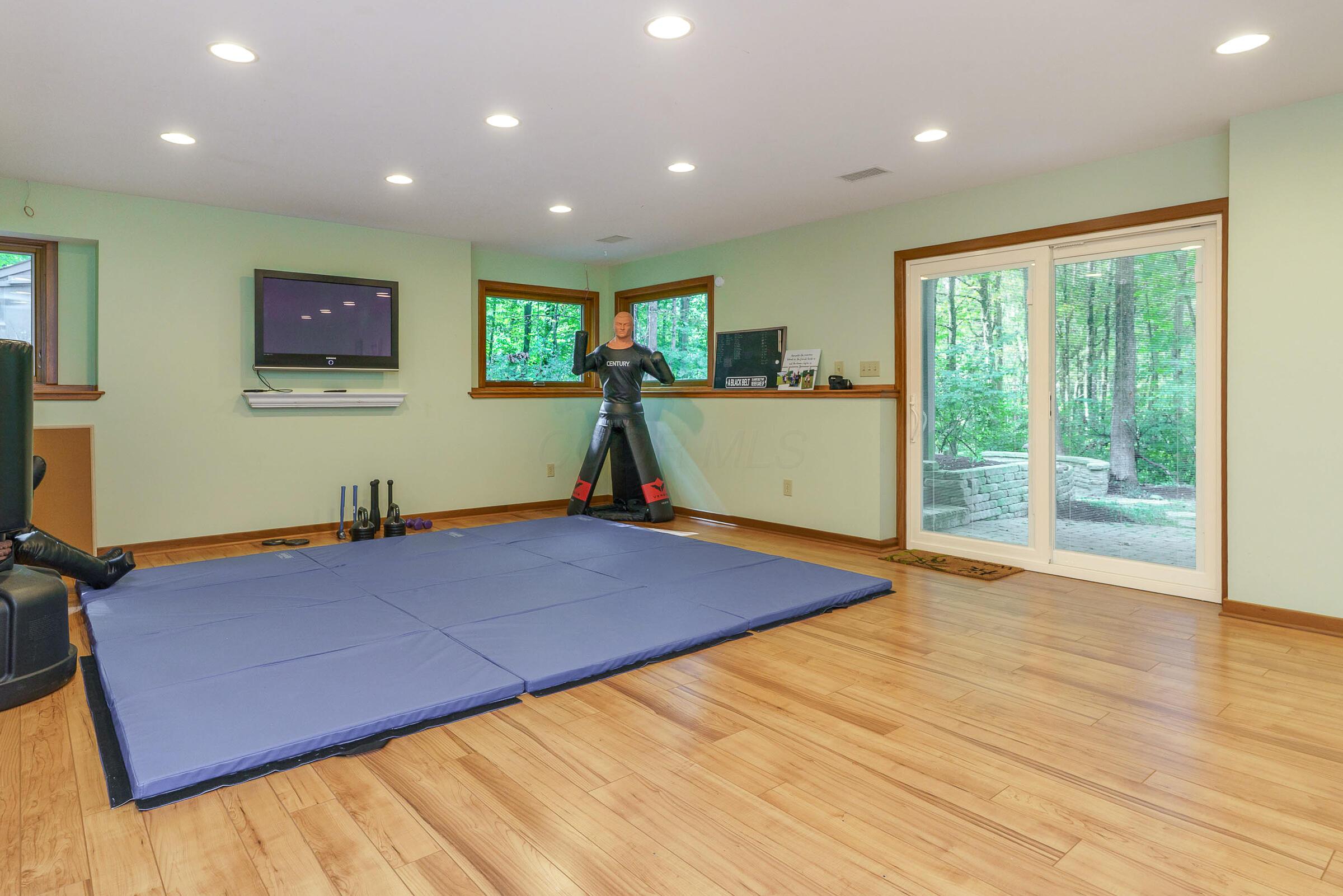 1037 Ravine Ridge Drive, Columbus