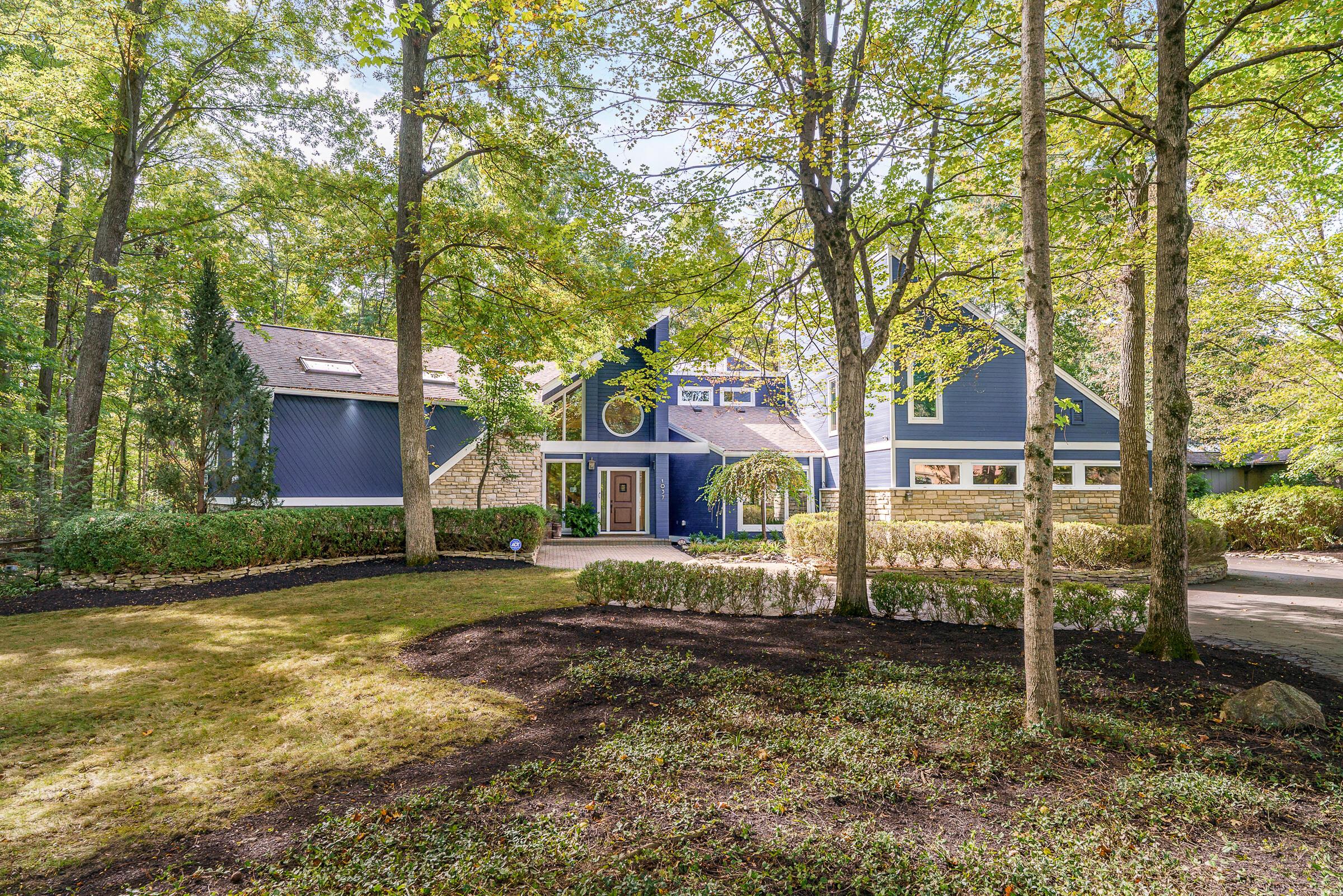 1037 Ravine Ridge Drive, Columbus