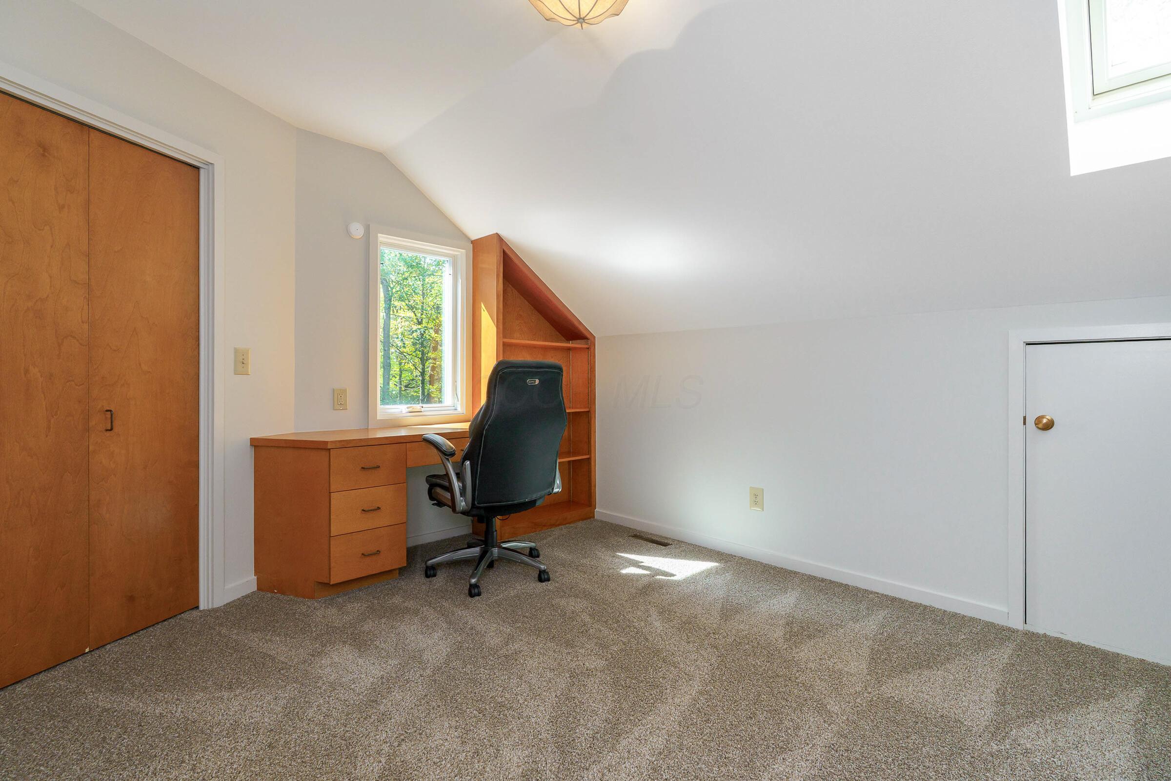 1037 Ravine Ridge Drive, Columbus